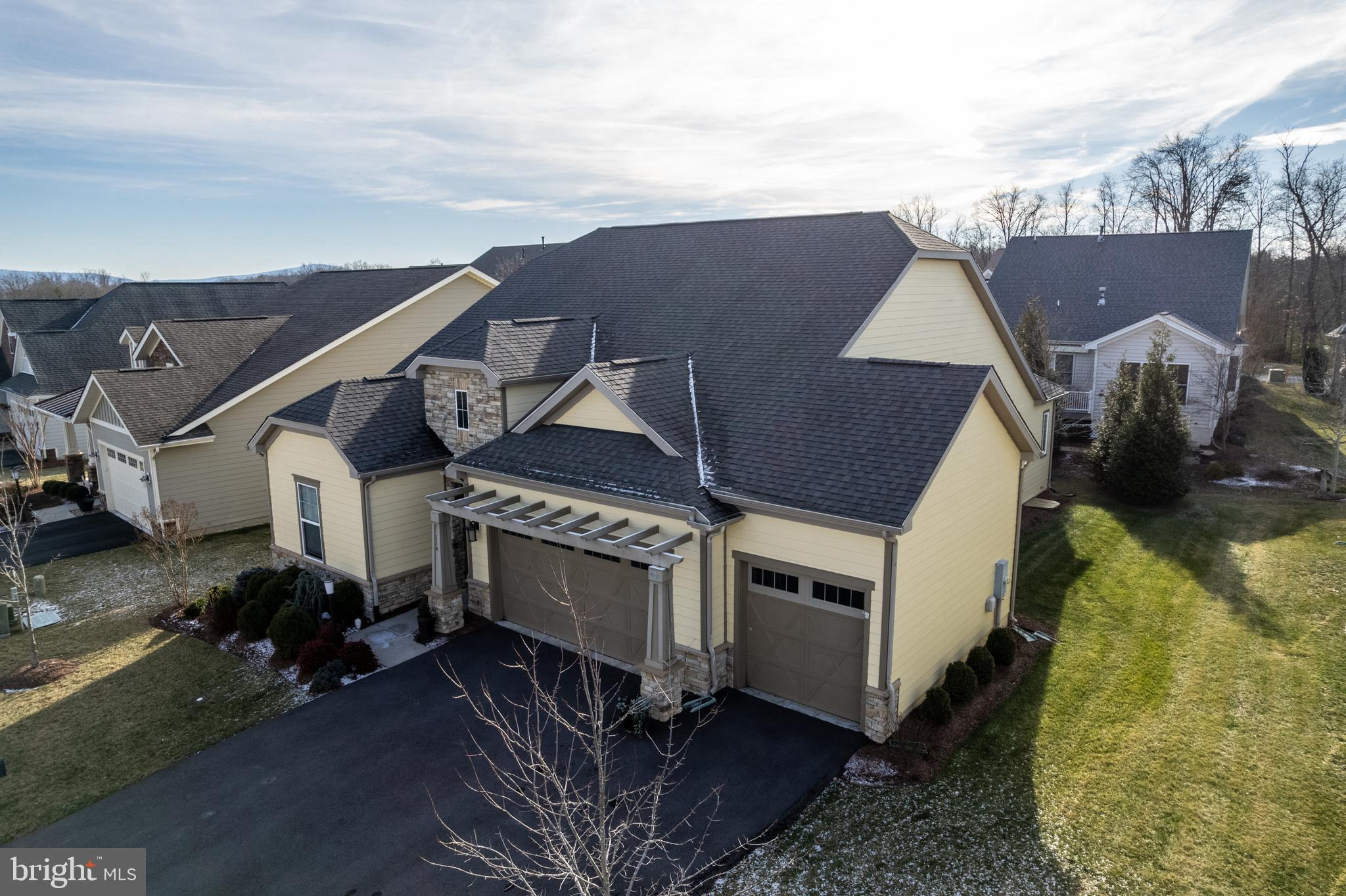 SHENANDOAH, LAKE FREDERICK - Residential