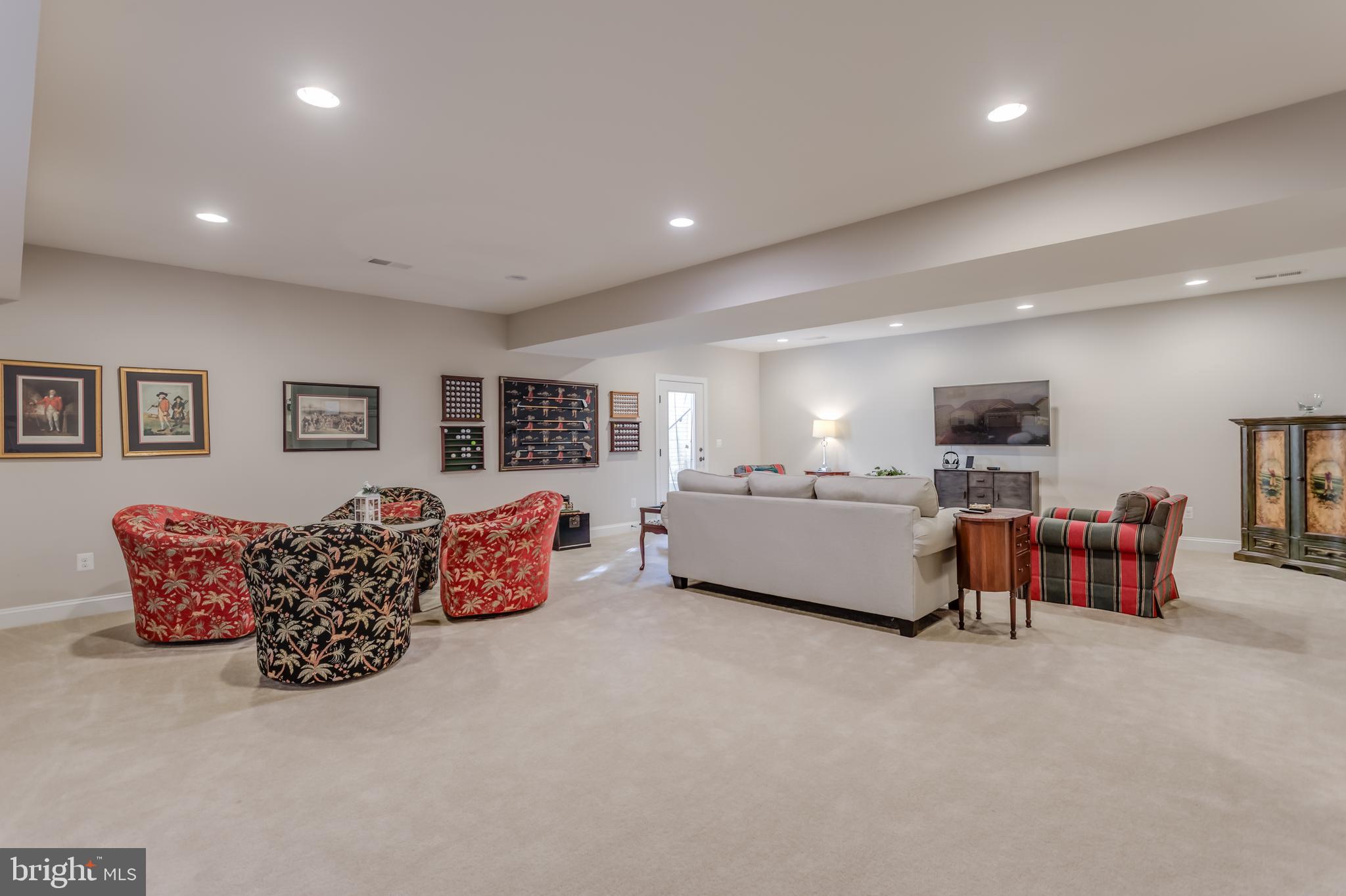 SHENANDOAH, LAKE FREDERICK - Residential