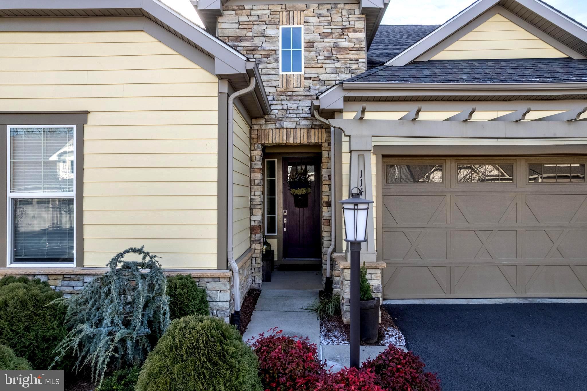 SHENANDOAH, LAKE FREDERICK - Residential