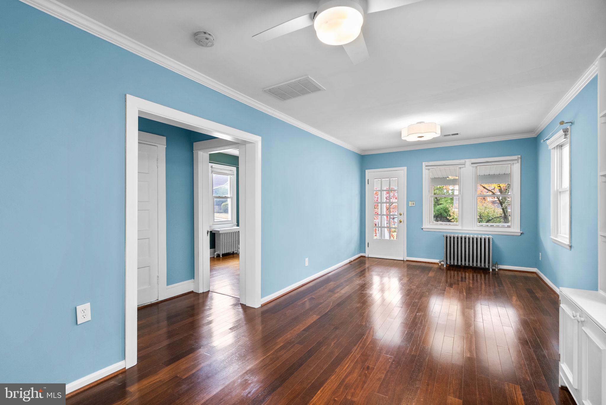 HYATTSVILLE HILLS - Residential