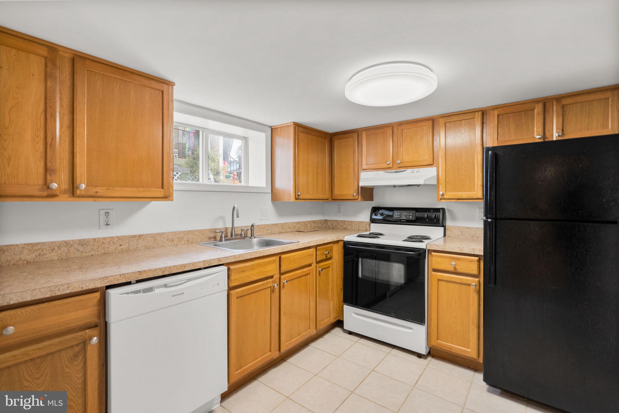 HYATTSVILLE HILLS - Residential