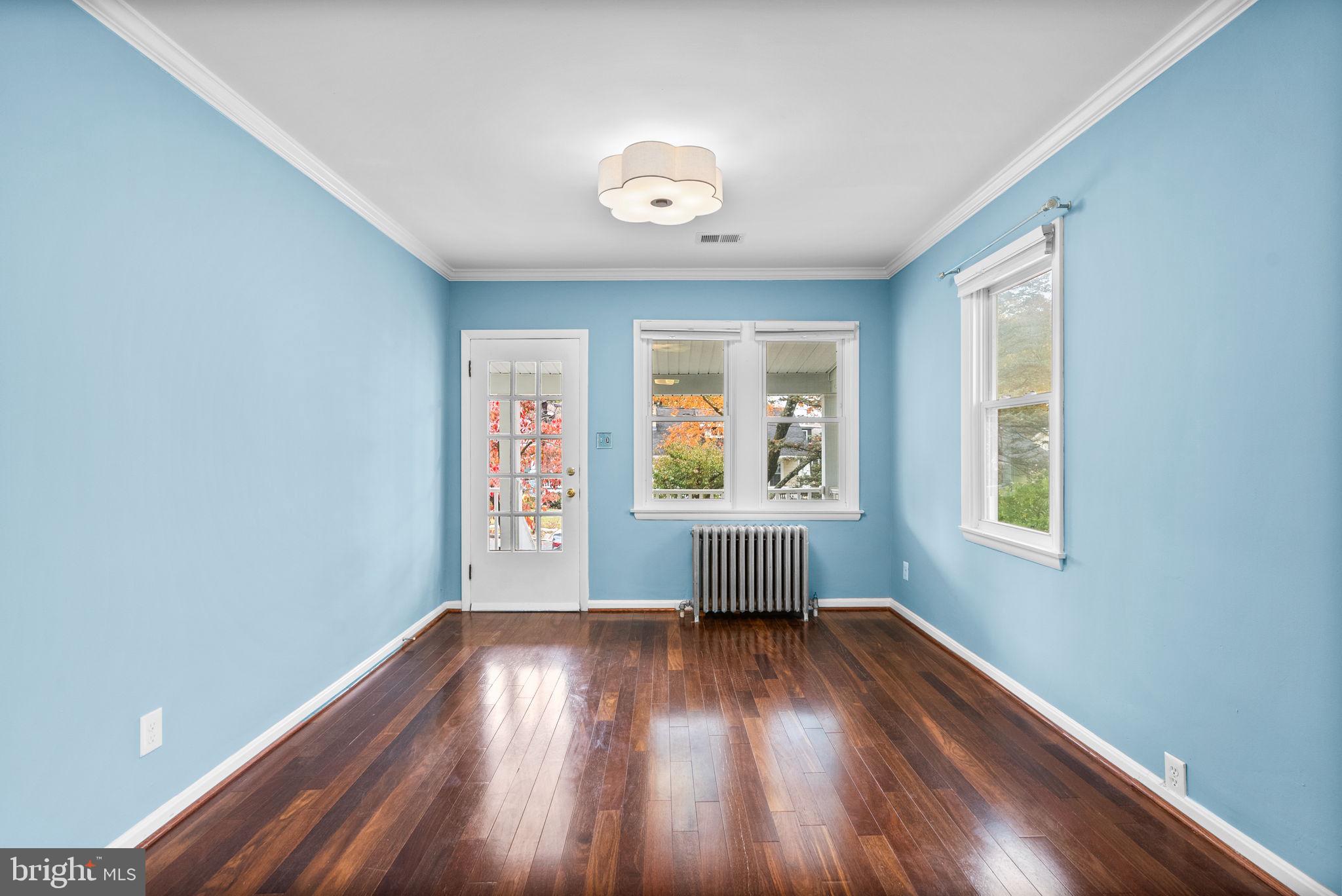 HYATTSVILLE HILLS - Residential