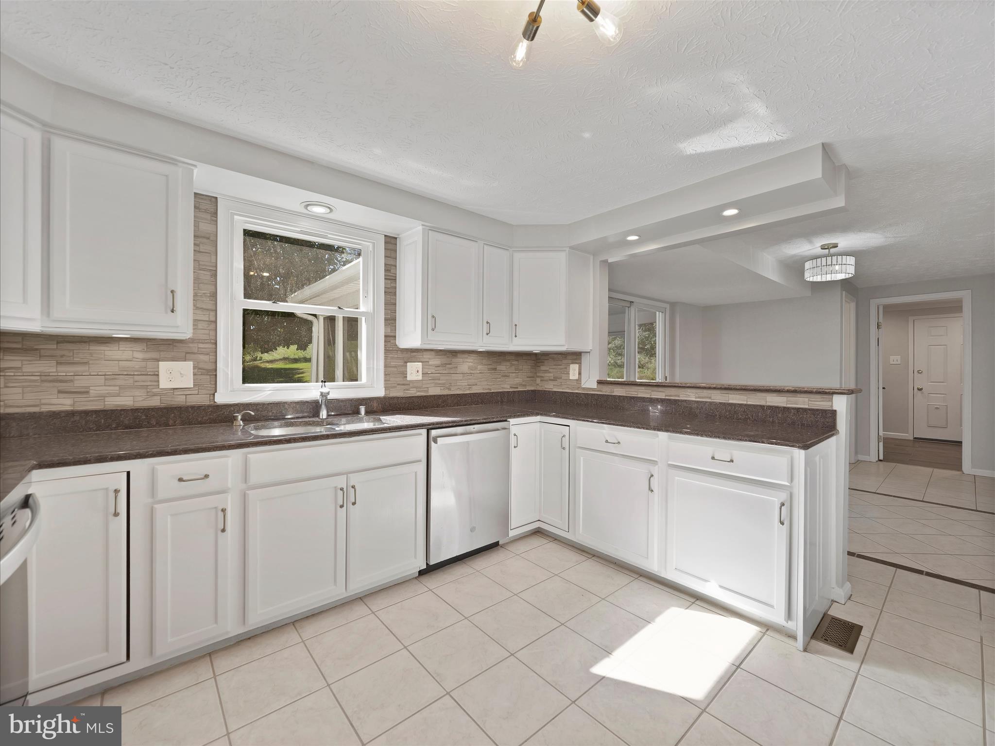 MOUNT HEBRON - Residential