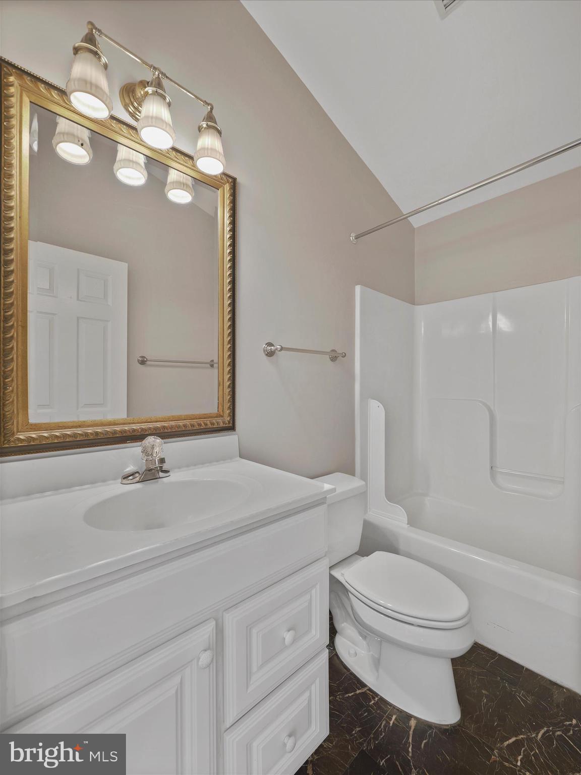 MOUNT HEBRON - Residential