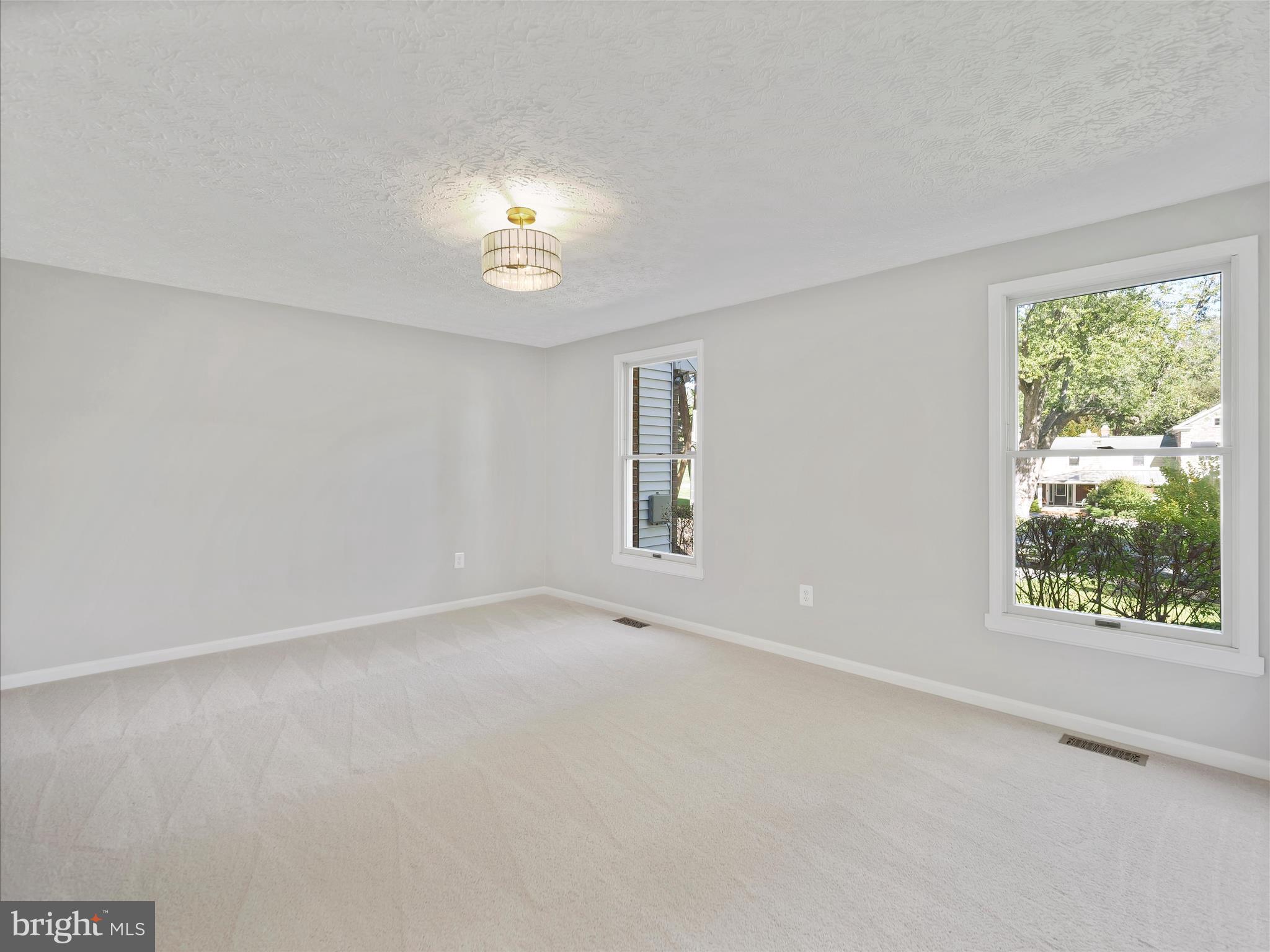 MOUNT HEBRON - Residential