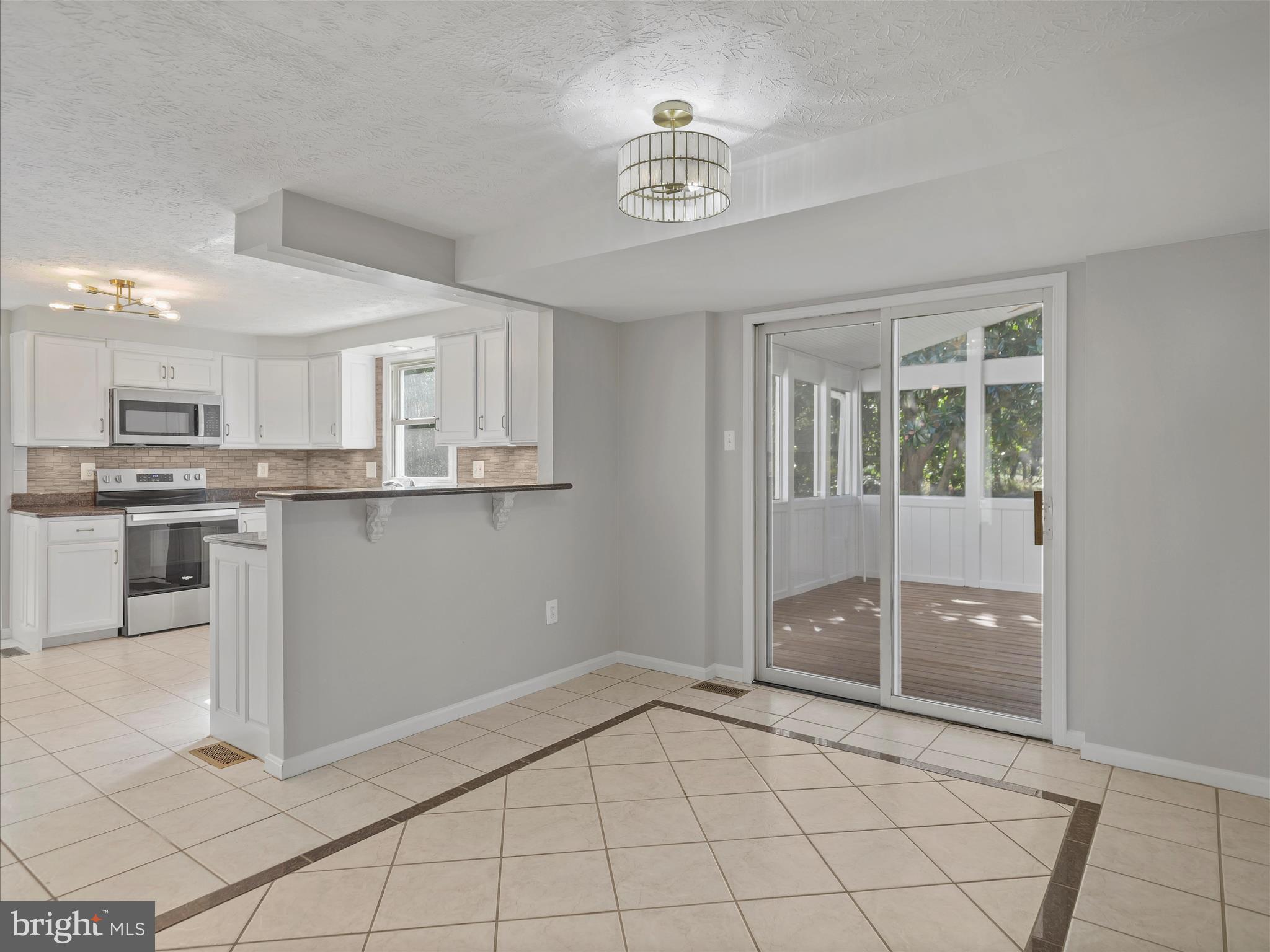 MOUNT HEBRON - Residential