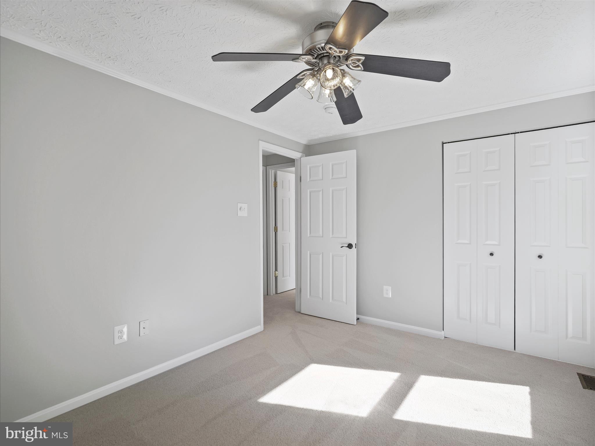 MOUNT HEBRON - Residential