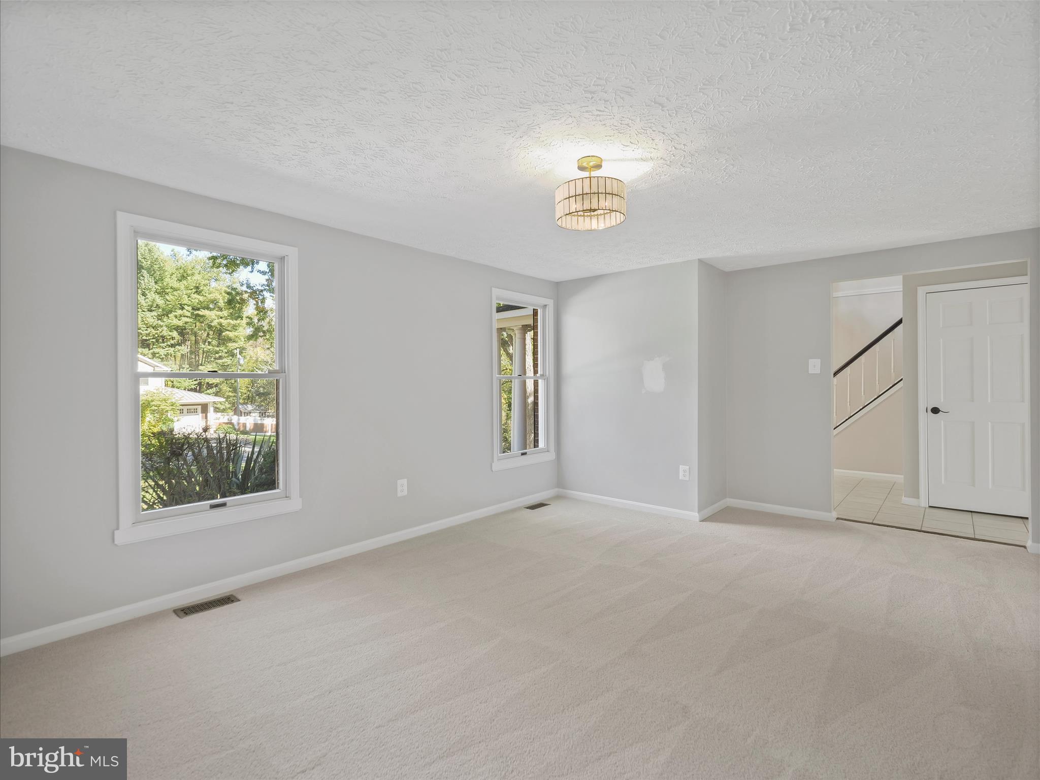 MOUNT HEBRON - Residential