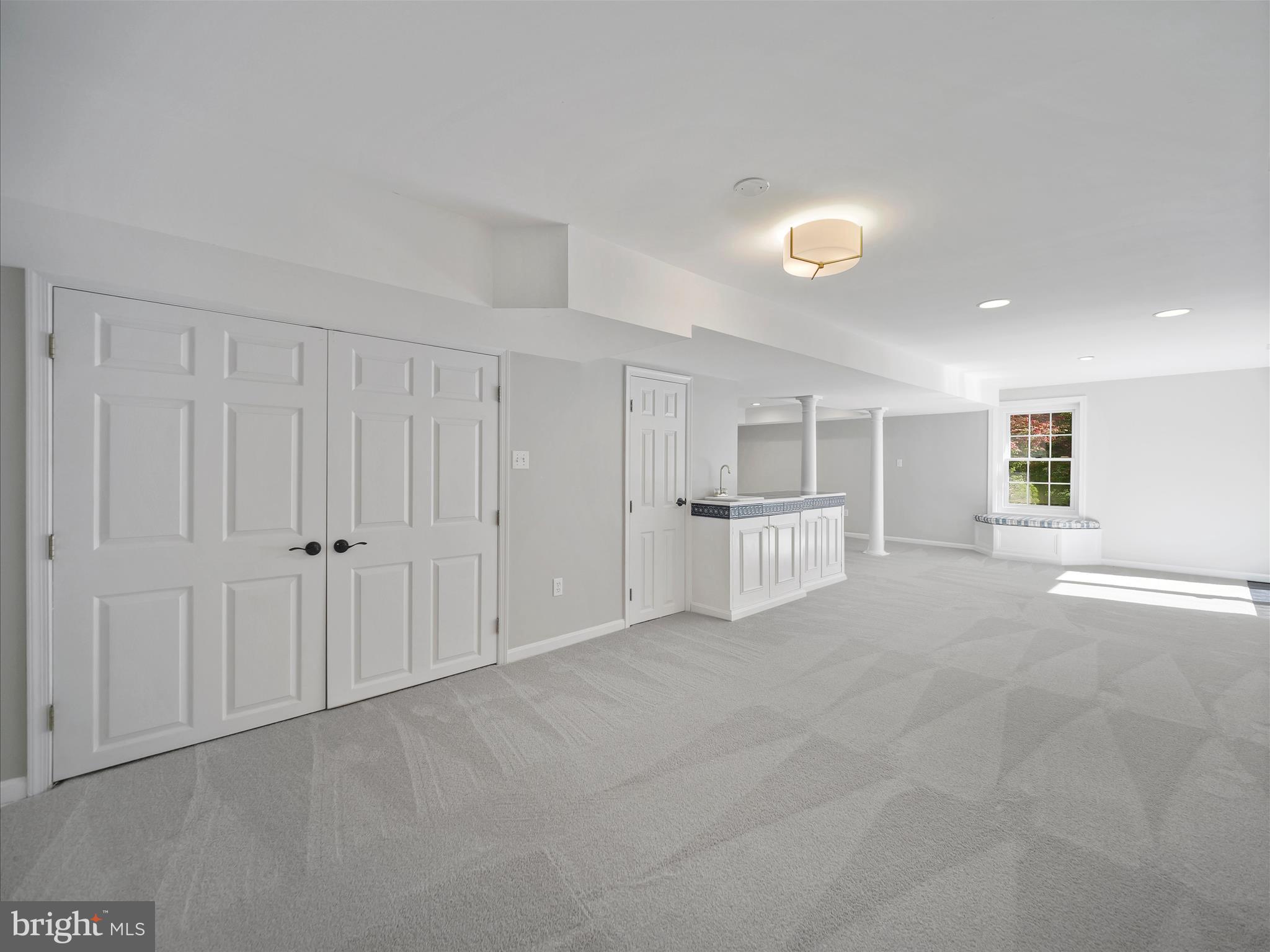 MOUNT HEBRON - Residential