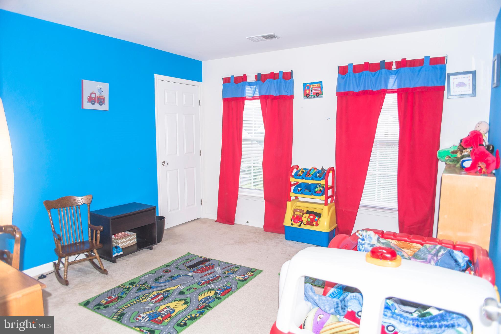 LAKELAND PLACE - Residential