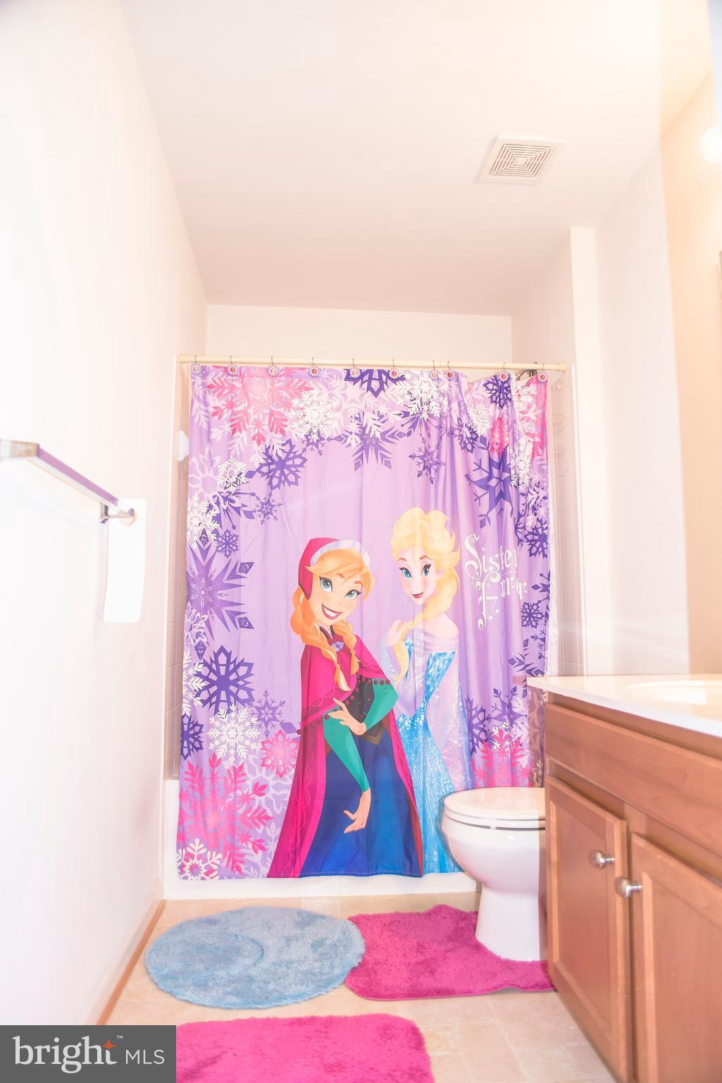 LAKELAND PLACE - Residential