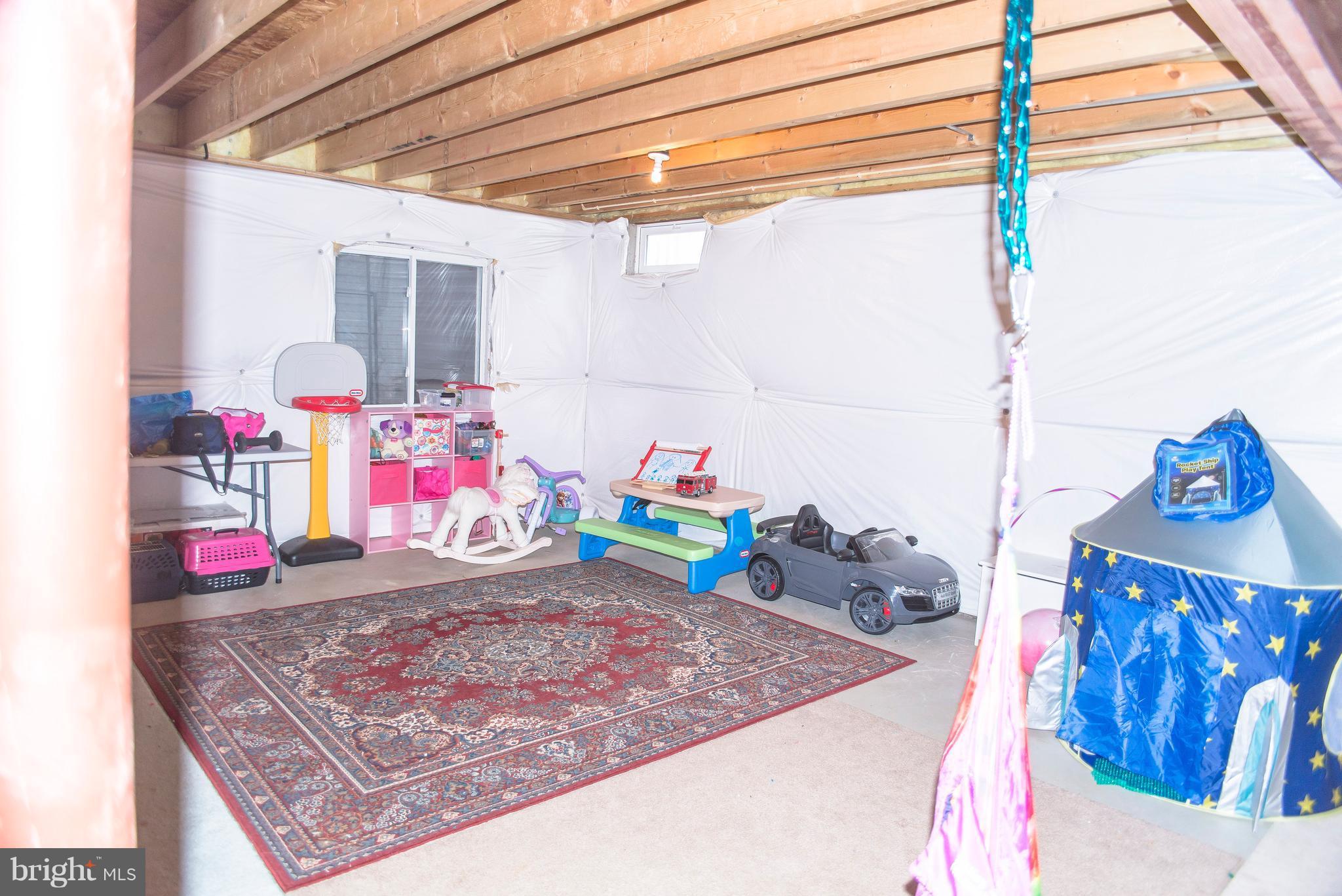 LAKELAND PLACE - Residential