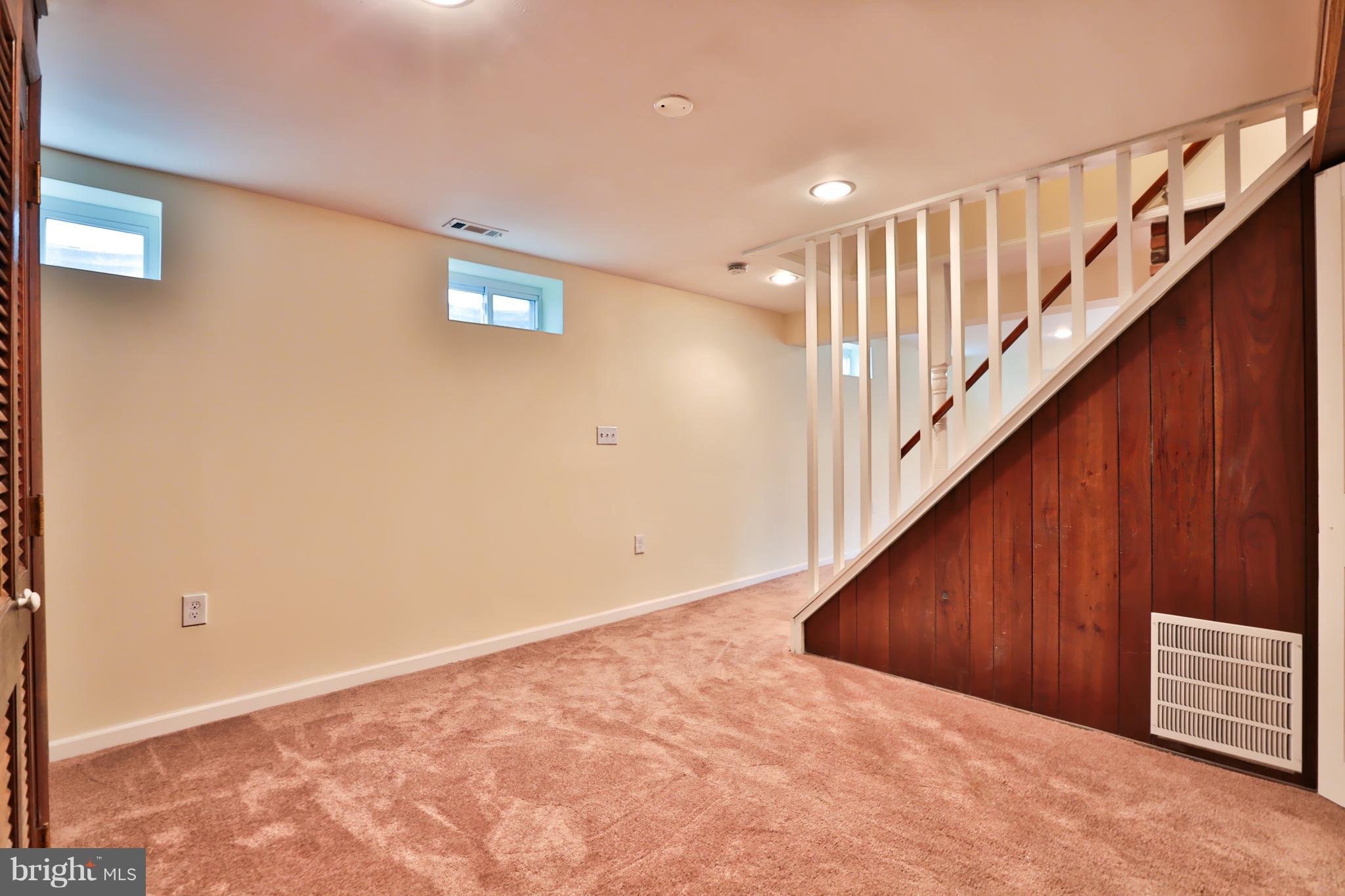 BEAVERBROOK - Residential