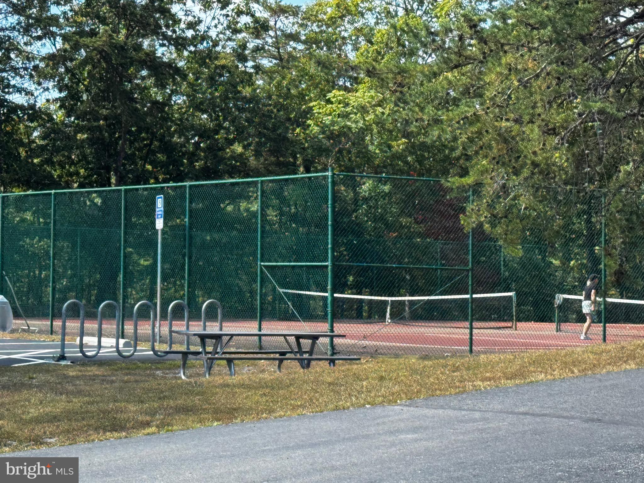 LAKE HOLIDAY ESTATES - Residential