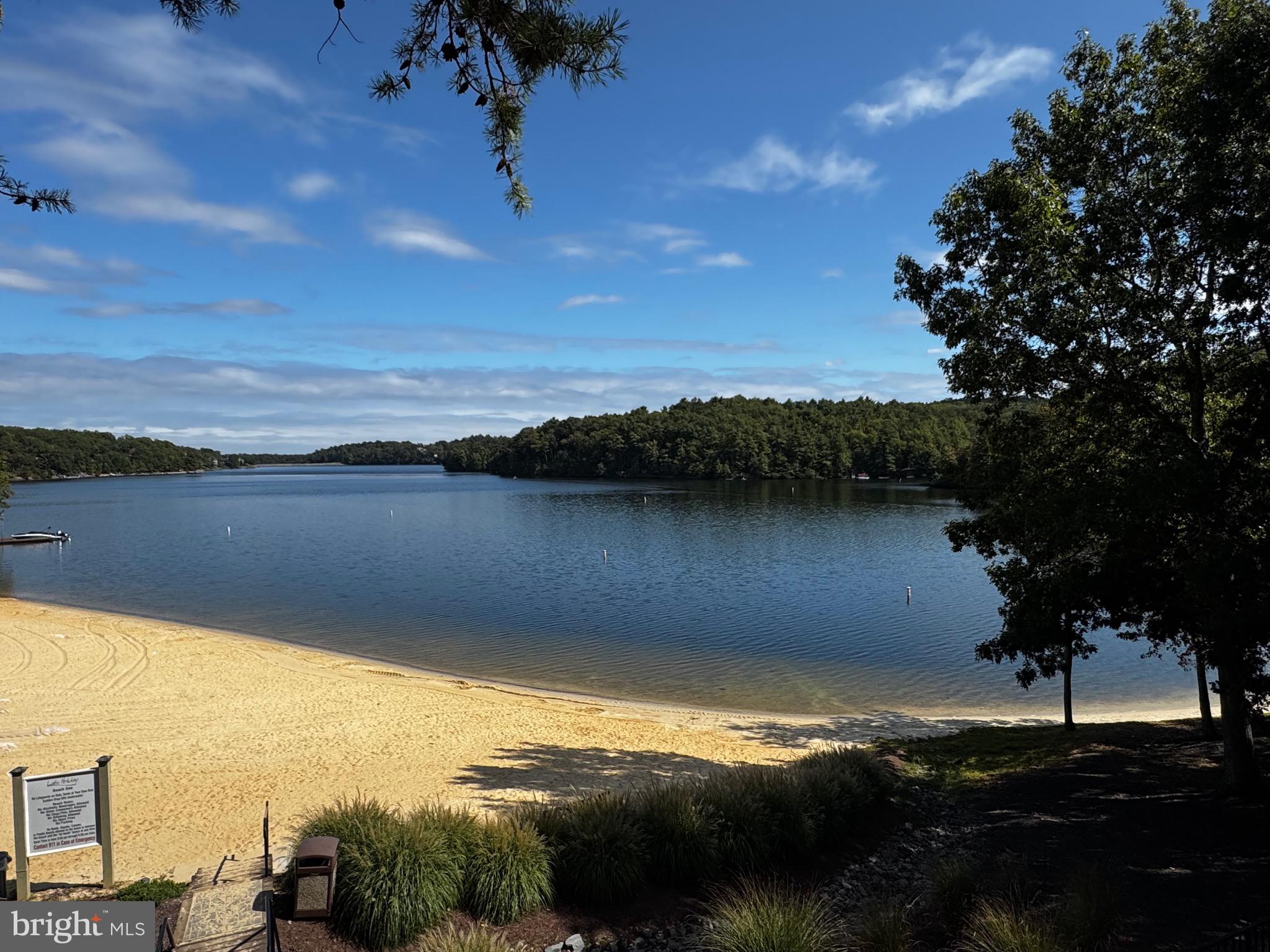 LAKE HOLIDAY ESTATES - Residential