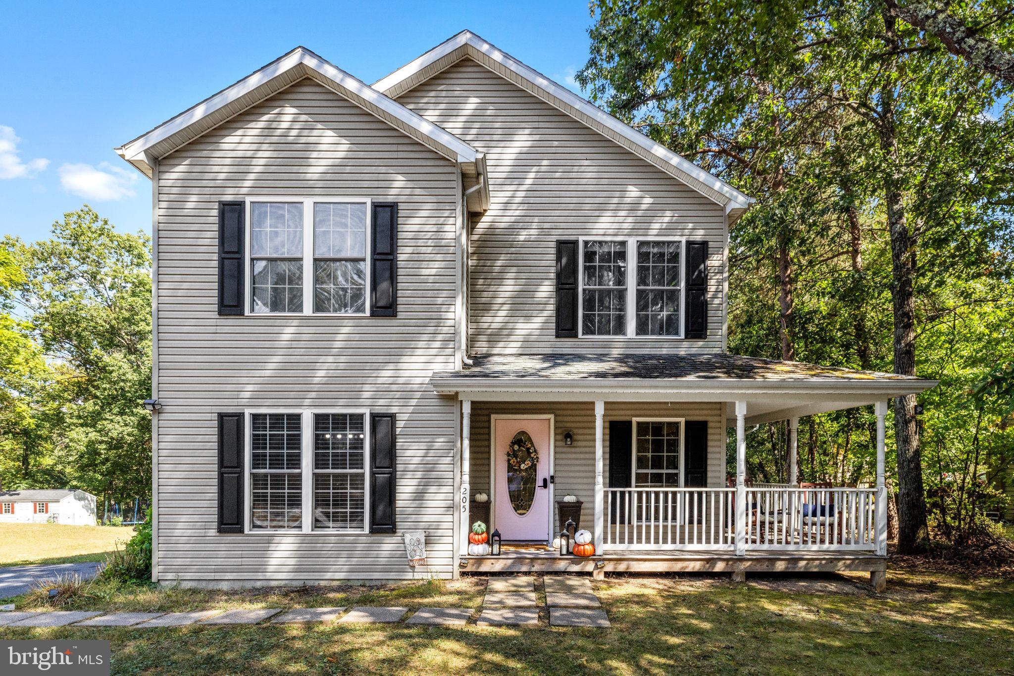 LAKE HOLIDAY ESTATES - Residential