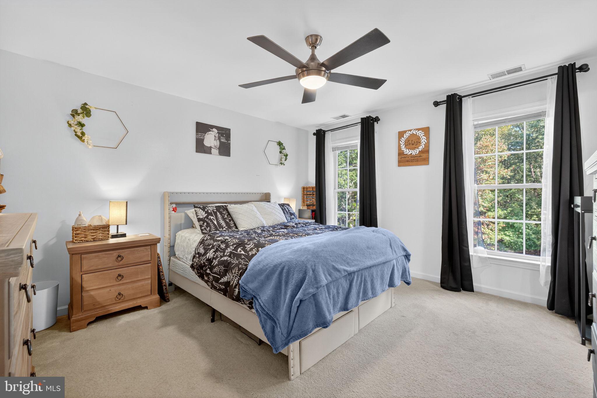 LAKE HOLIDAY ESTATES - Residential