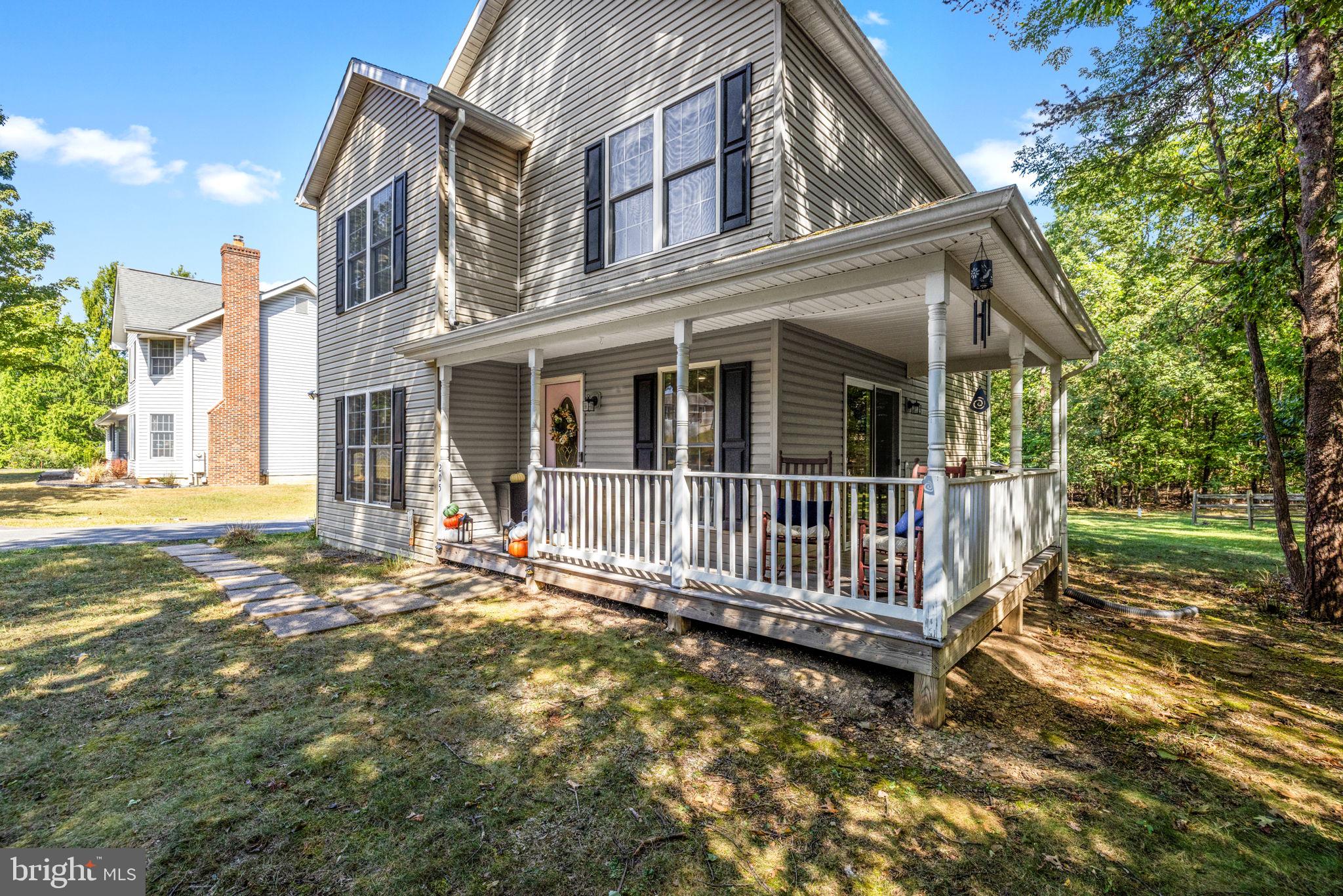 LAKE HOLIDAY ESTATES - Residential