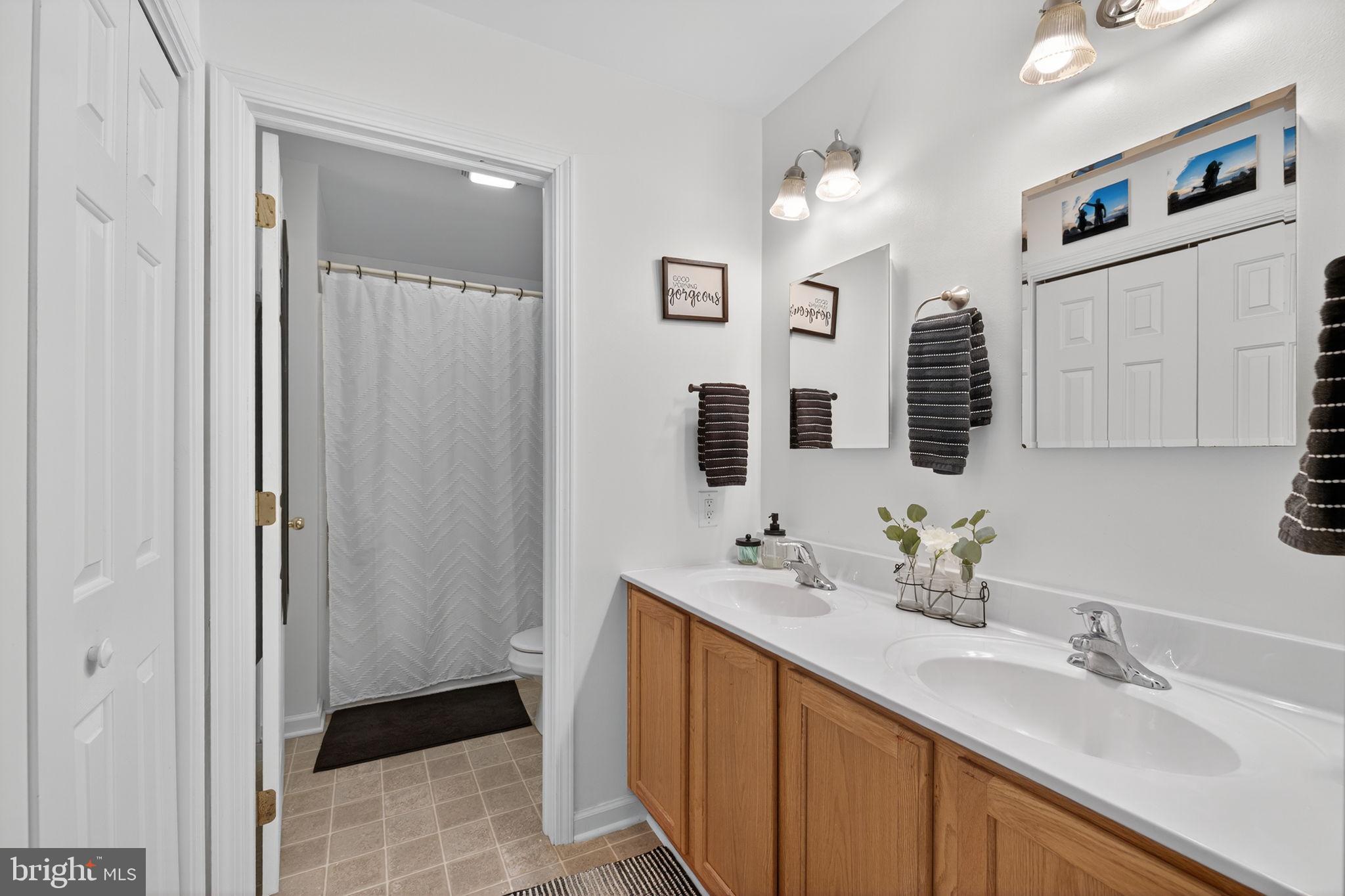 LAKE HOLIDAY ESTATES - Residential