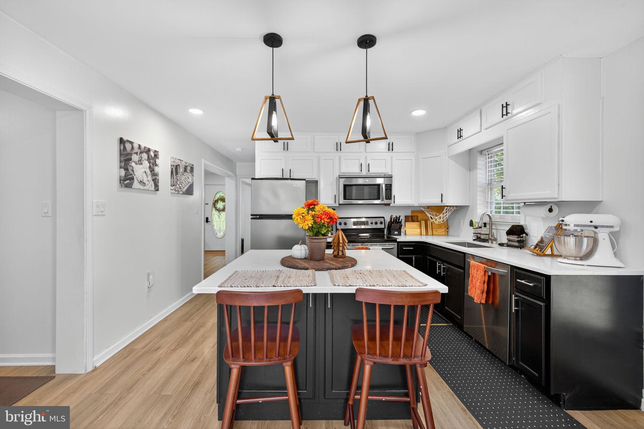 LAKE HOLIDAY ESTATES - Residential