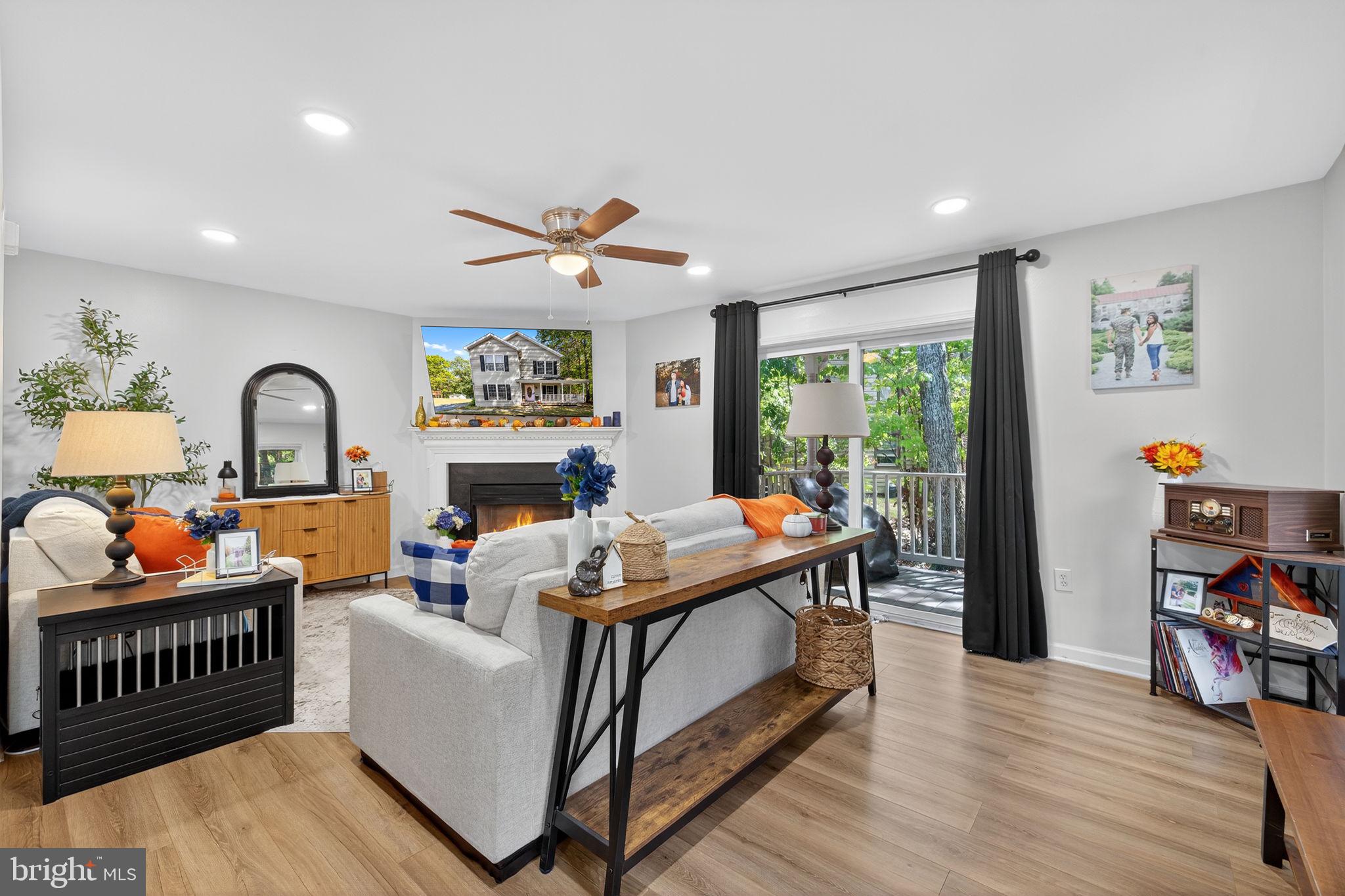 LAKE HOLIDAY ESTATES - Residential