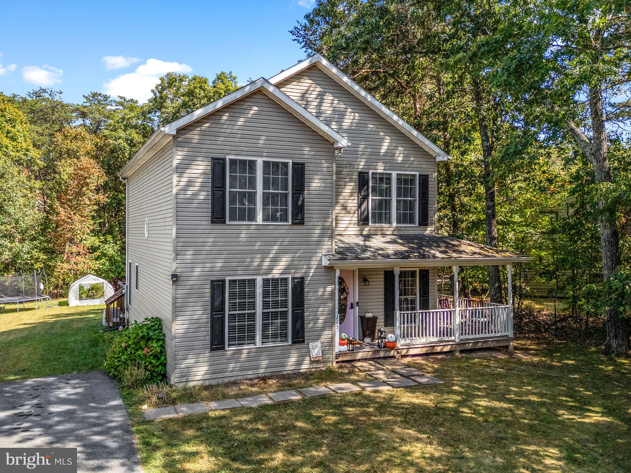 LAKE HOLIDAY ESTATES - Residential