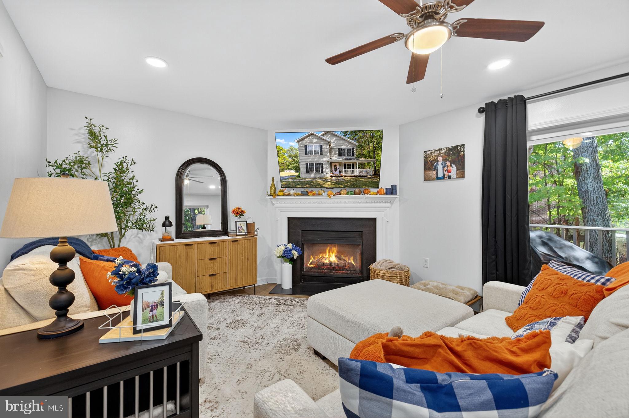 LAKE HOLIDAY ESTATES - Residential