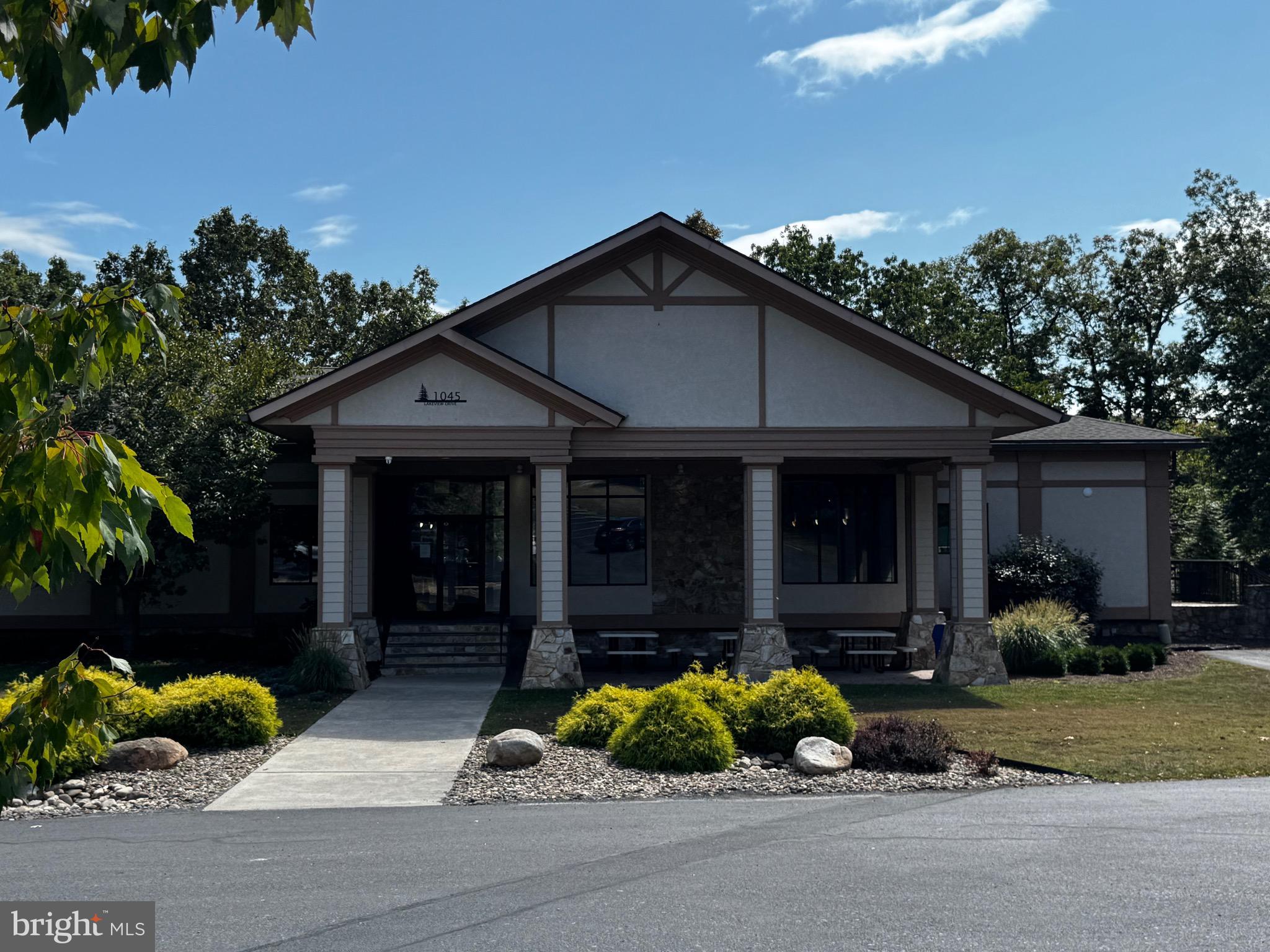 LAKE HOLIDAY ESTATES - Residential