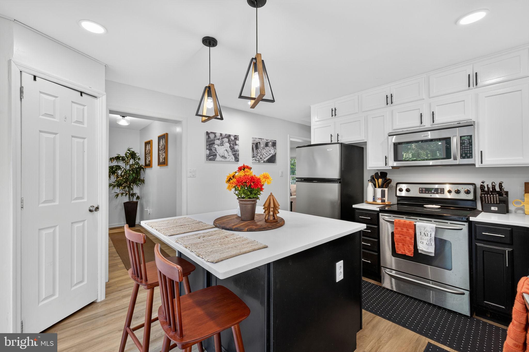 LAKE HOLIDAY ESTATES - Residential