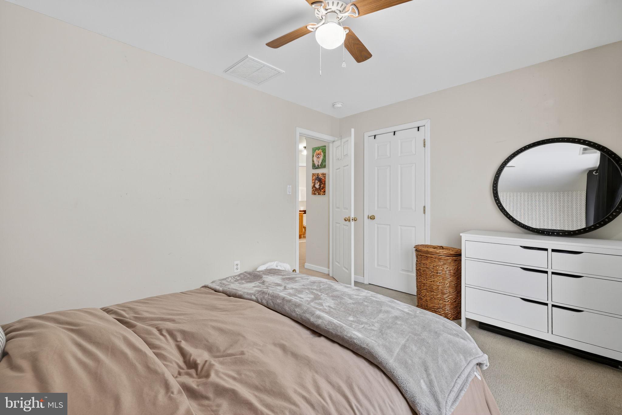 LAKE HOLIDAY ESTATES - Residential