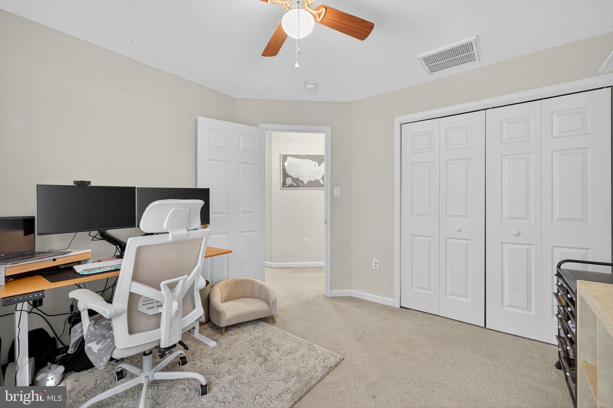 LAKE HOLIDAY ESTATES - Residential