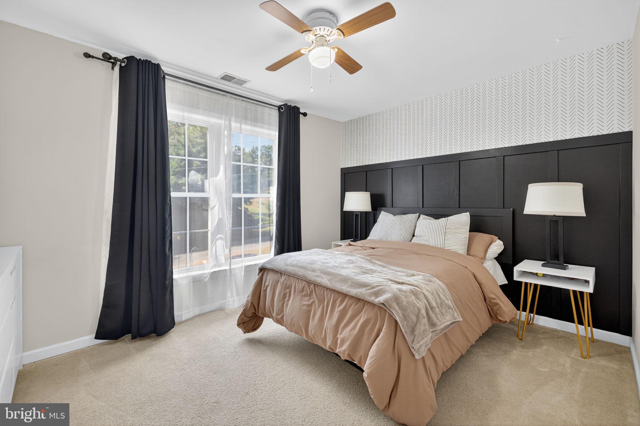 LAKE HOLIDAY ESTATES - Residential