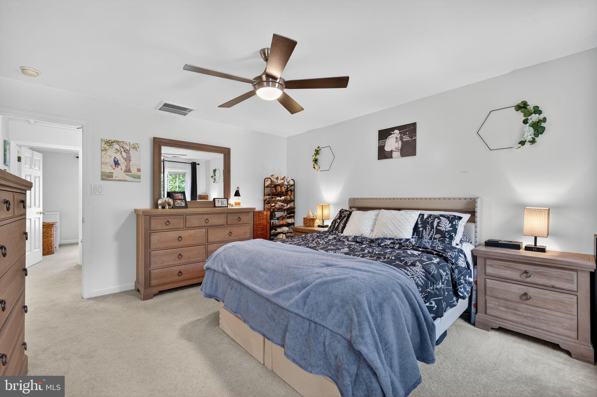 LAKE HOLIDAY ESTATES - Residential