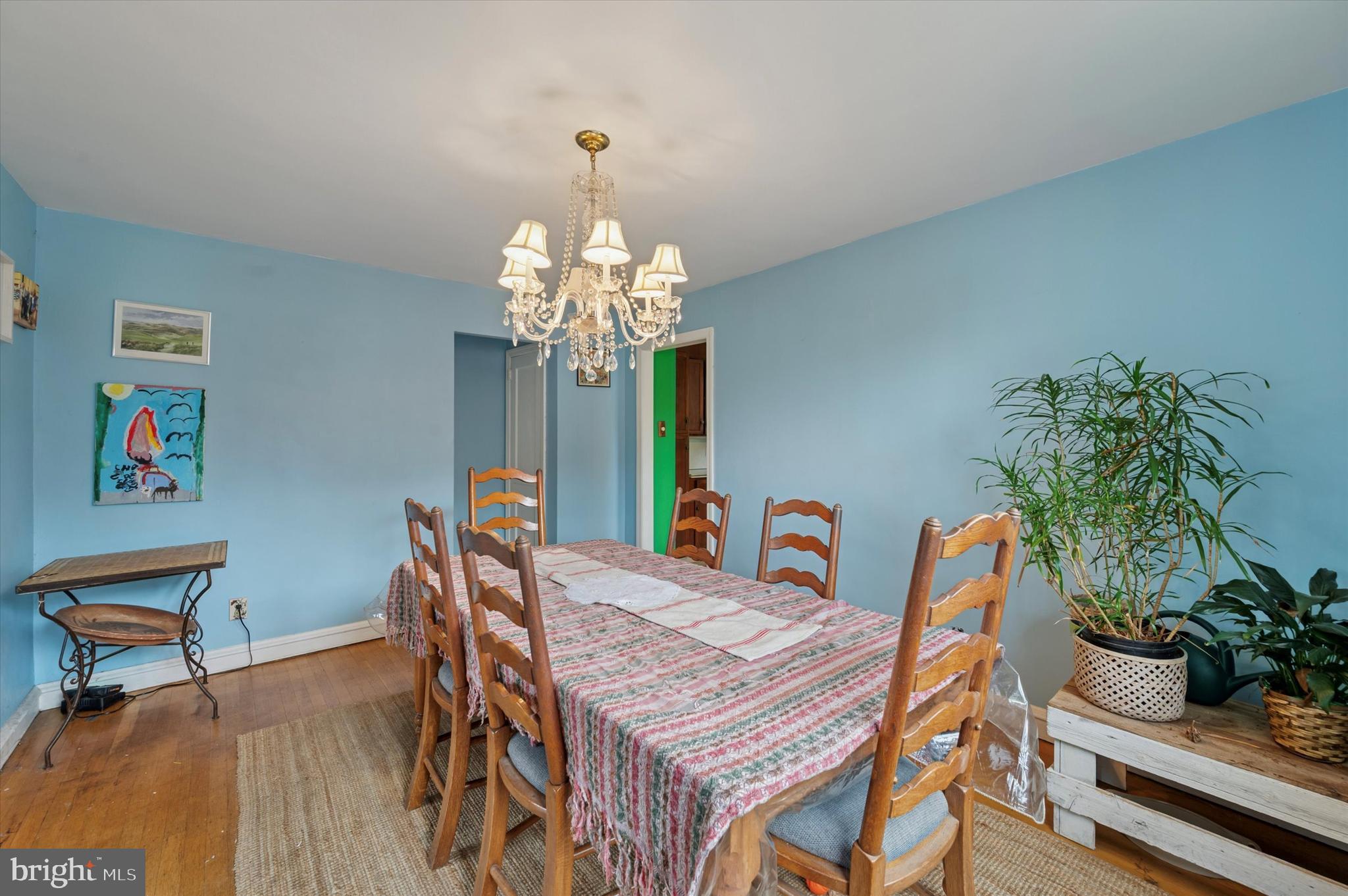 HOLLY HOUSE - Residential