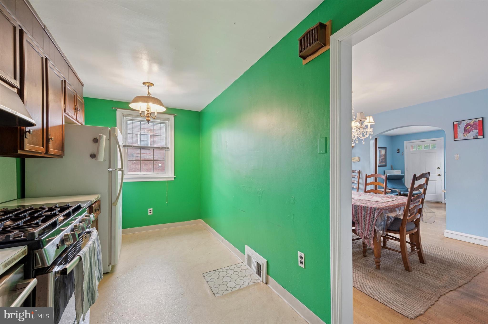 HOLLY HOUSE - Residential