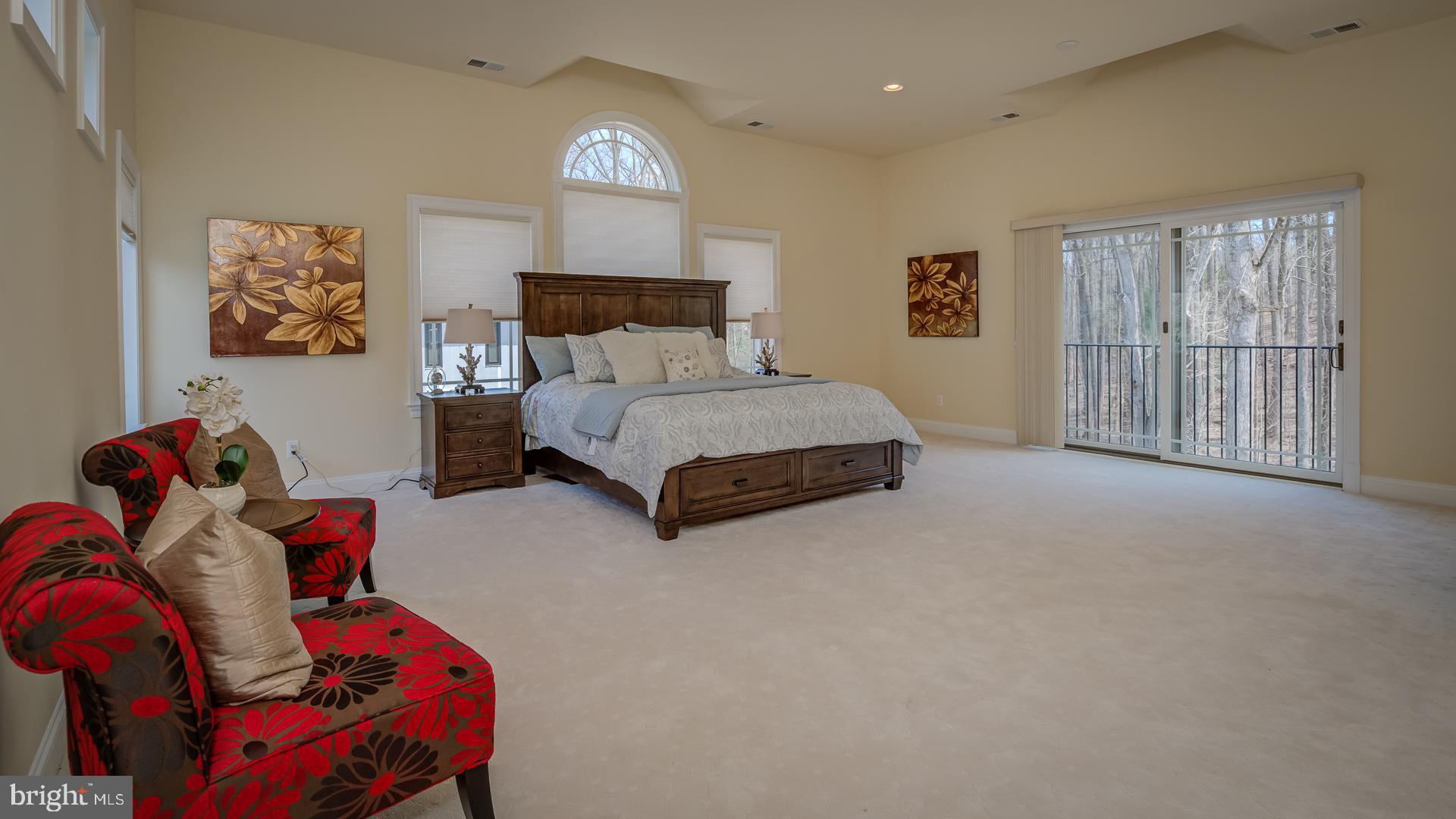 WOODSIDE ESTATES - Residential