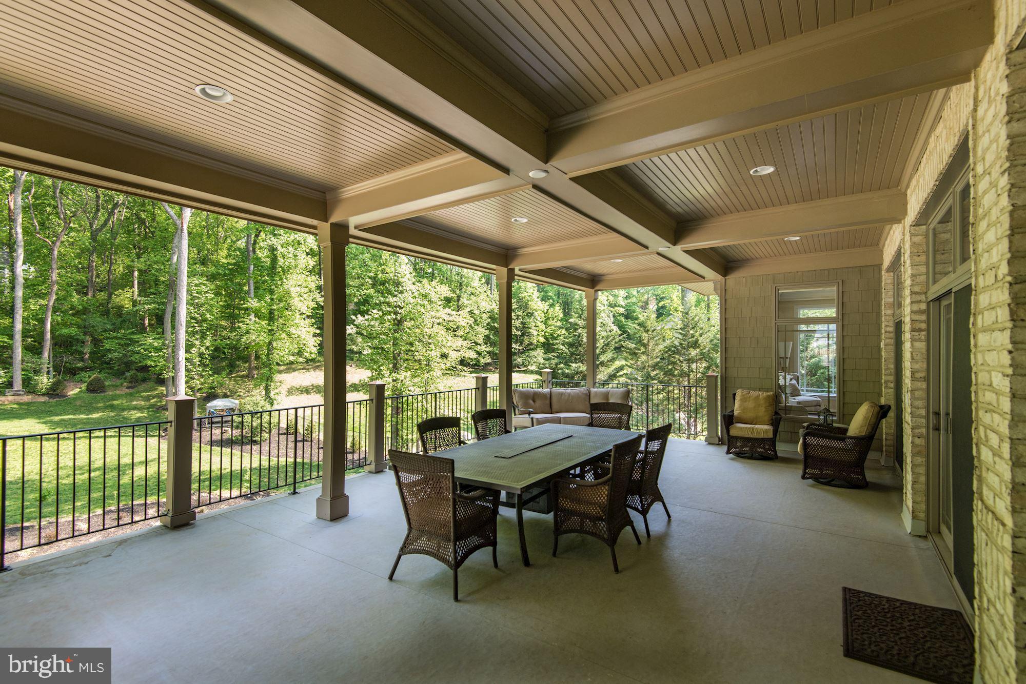 WOODSIDE ESTATES - Residential