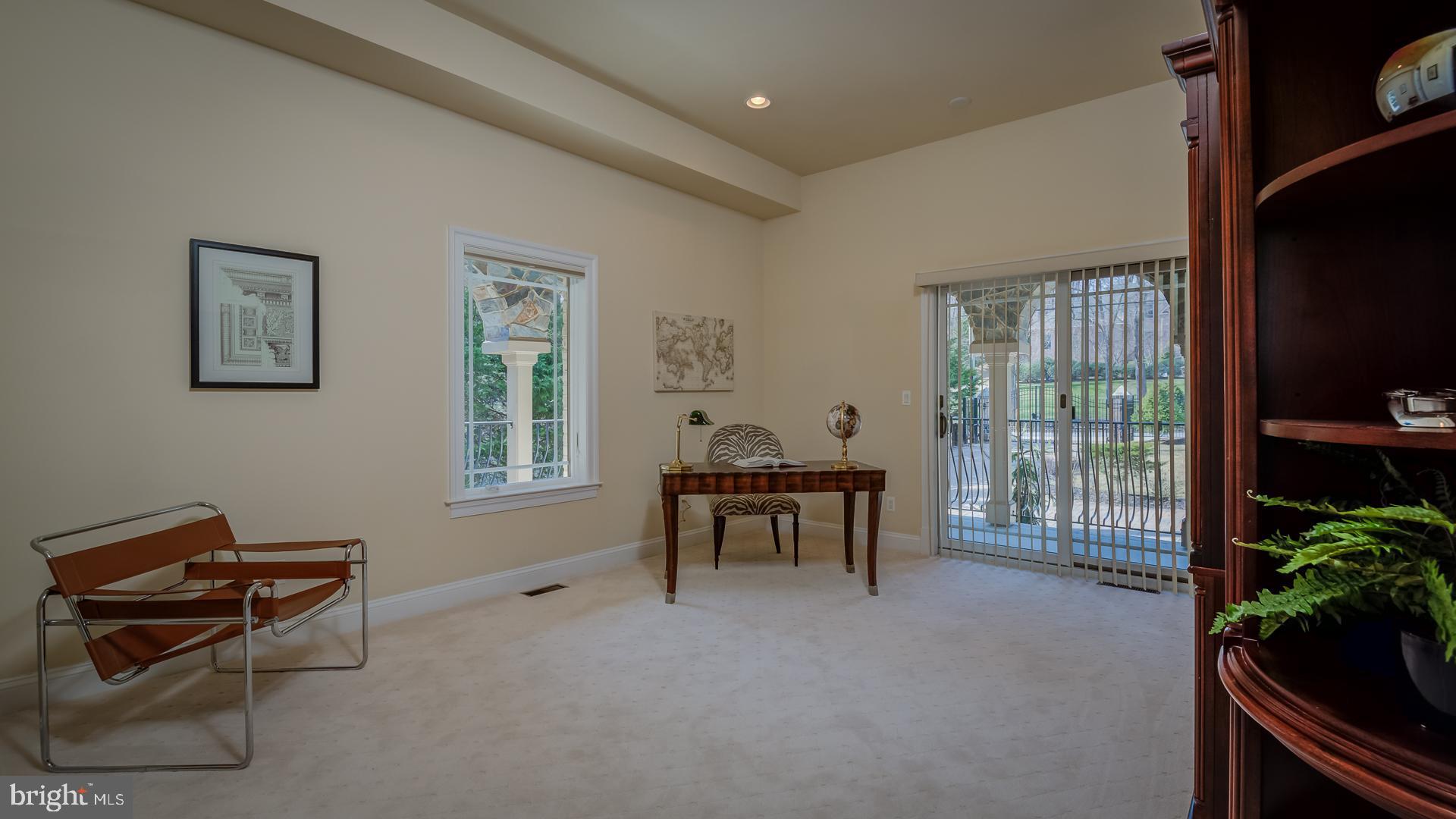 WOODSIDE ESTATES - Residential