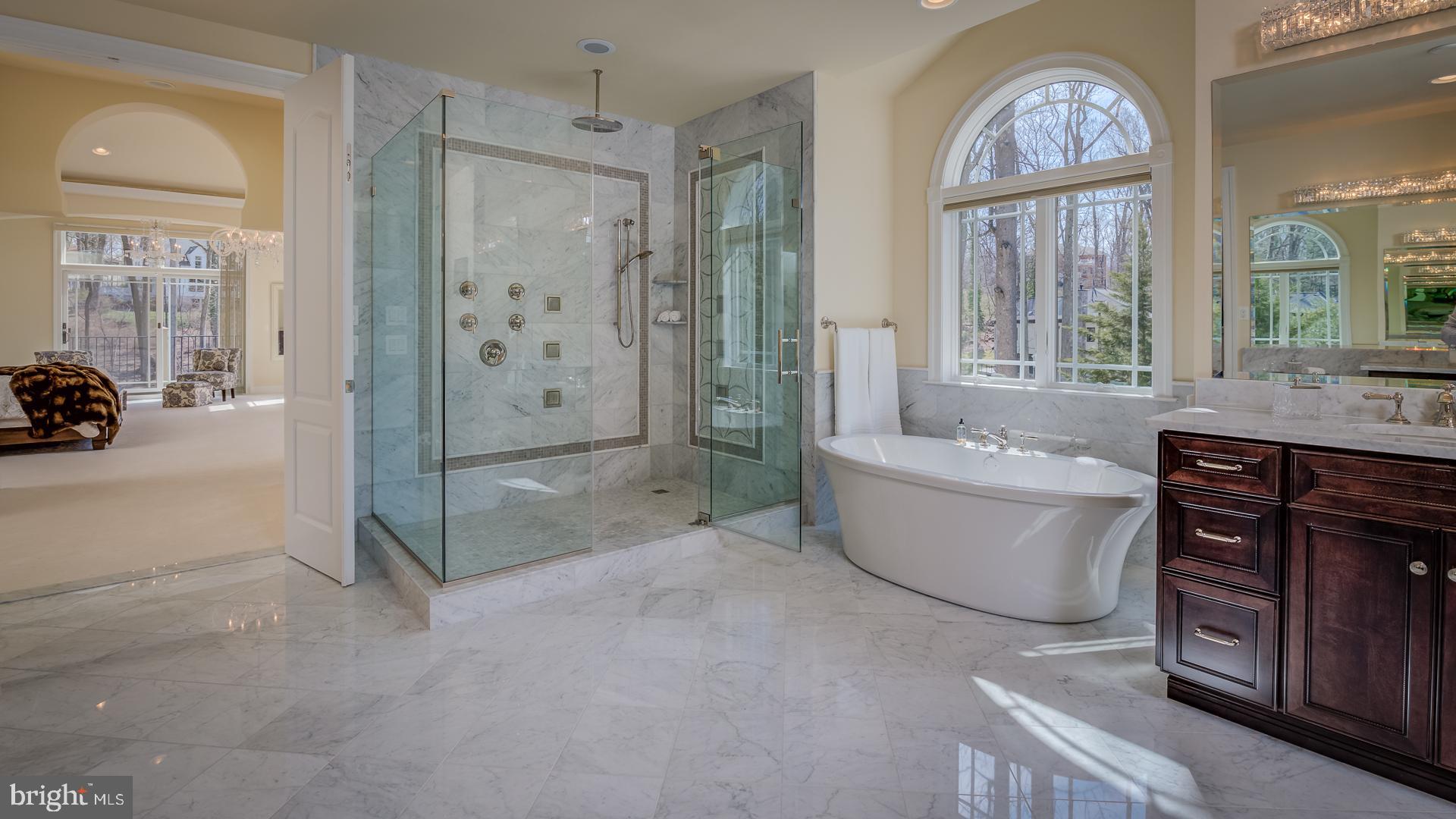 WOODSIDE ESTATES - Residential