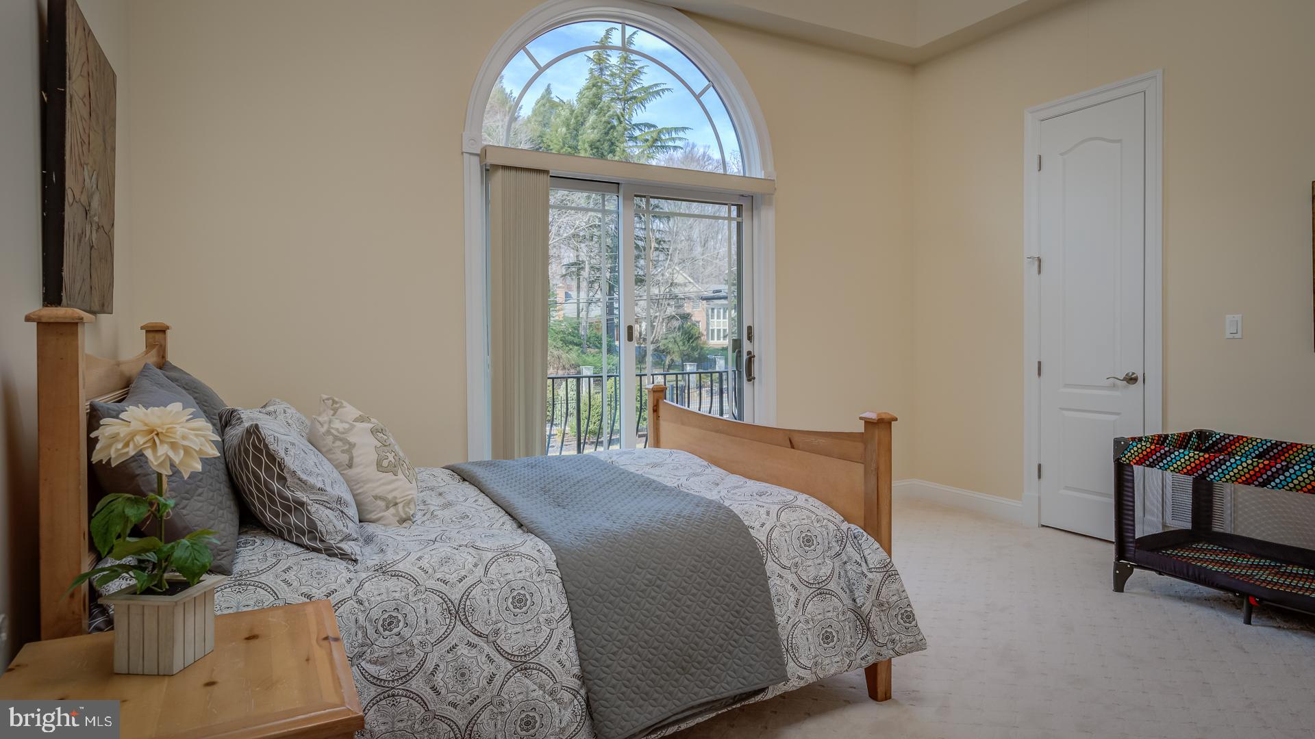 WOODSIDE ESTATES - Residential