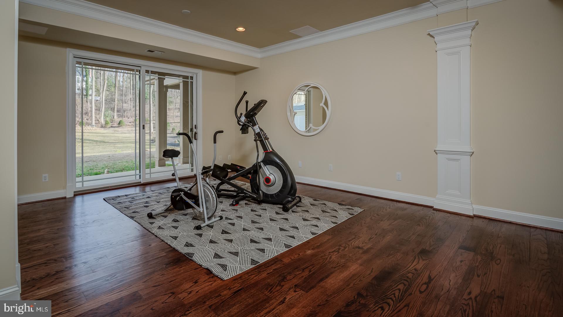 WOODSIDE ESTATES - Residential