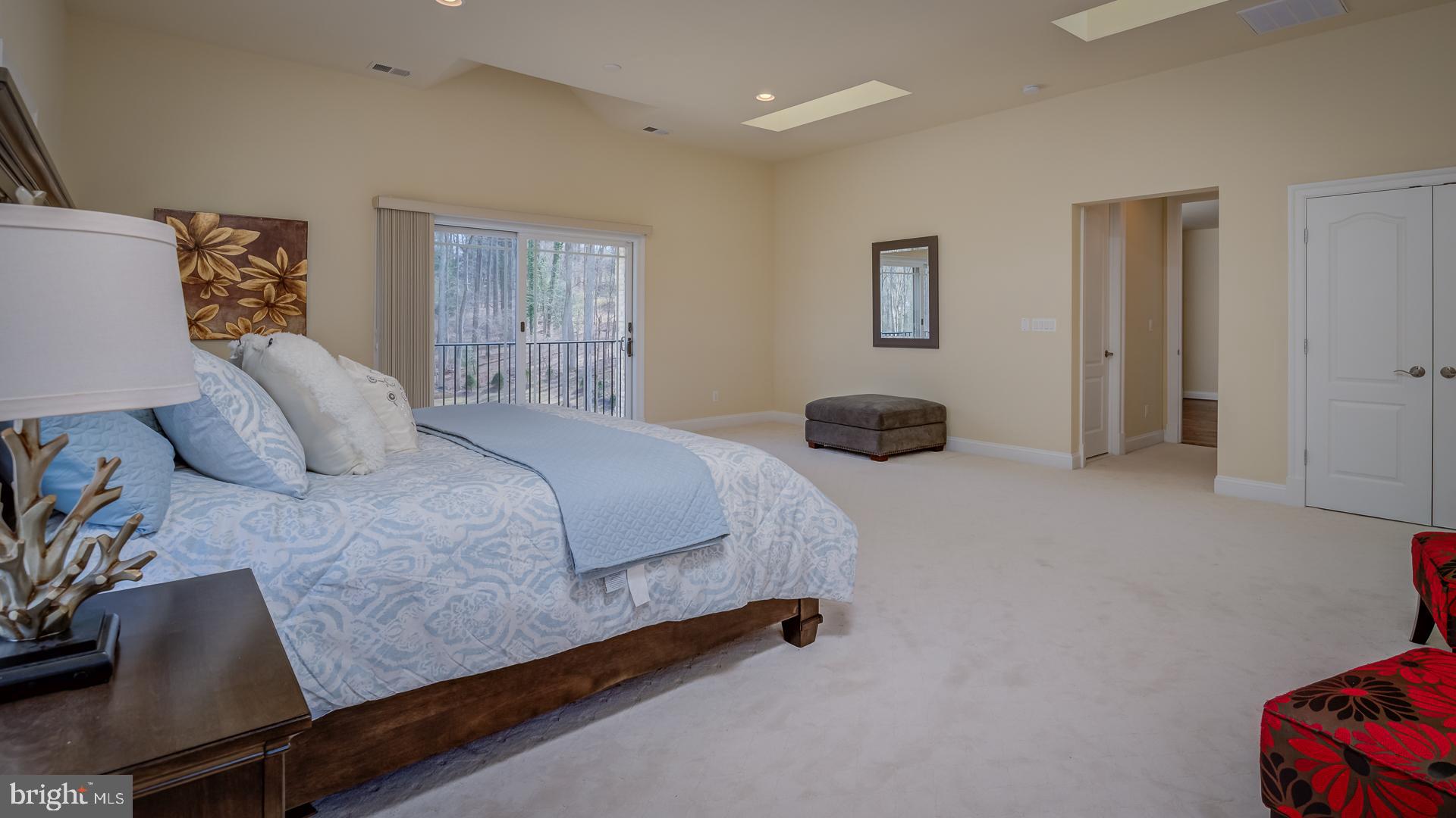 WOODSIDE ESTATES - Residential