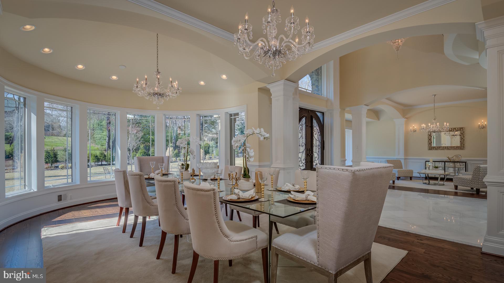 WOODSIDE ESTATES - Residential