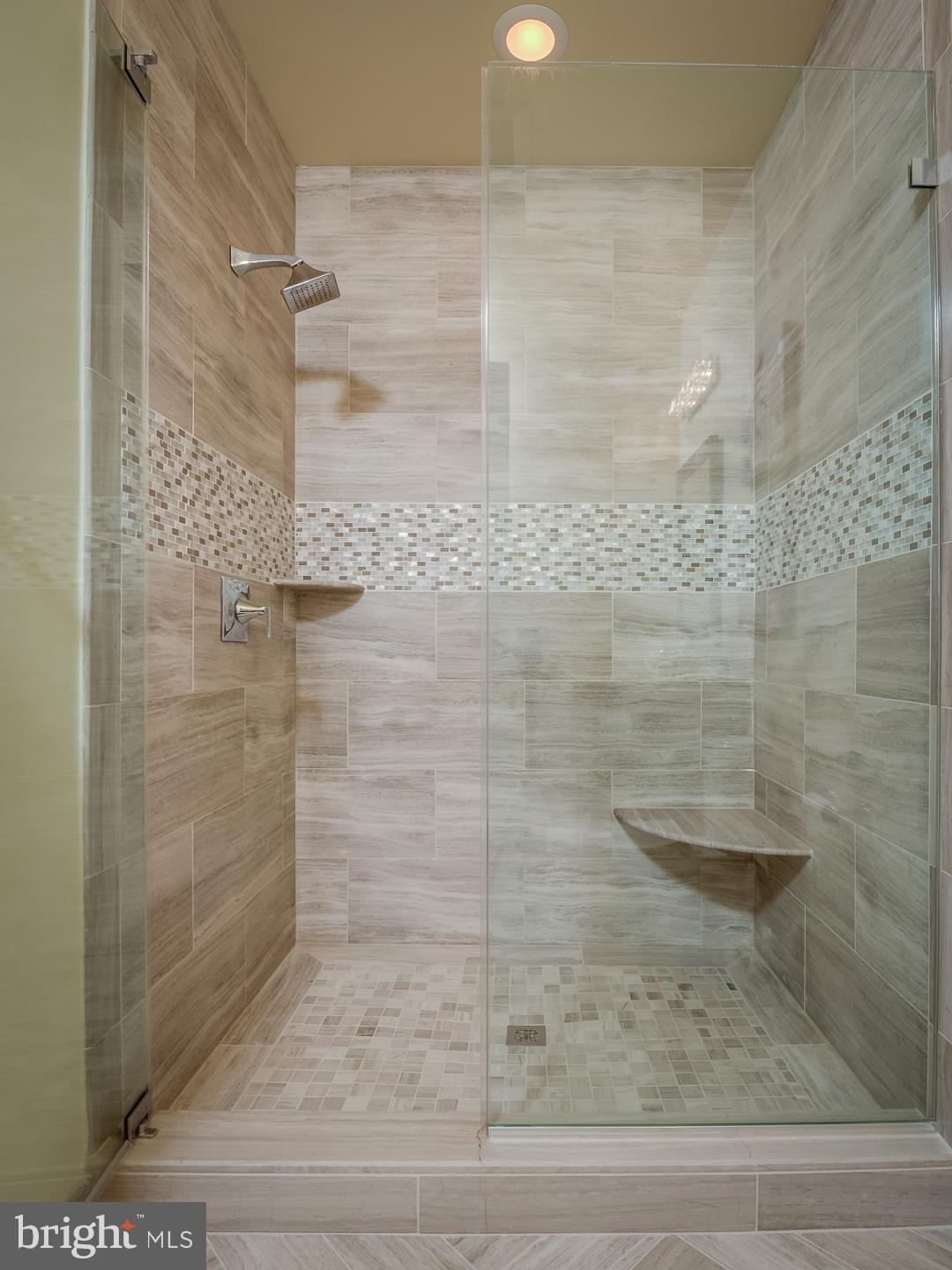 WOODSIDE ESTATES - Residential