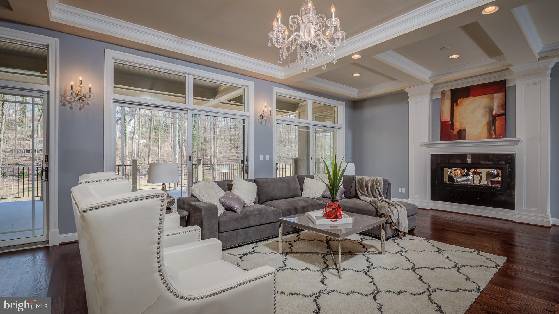 WOODSIDE ESTATES - Residential