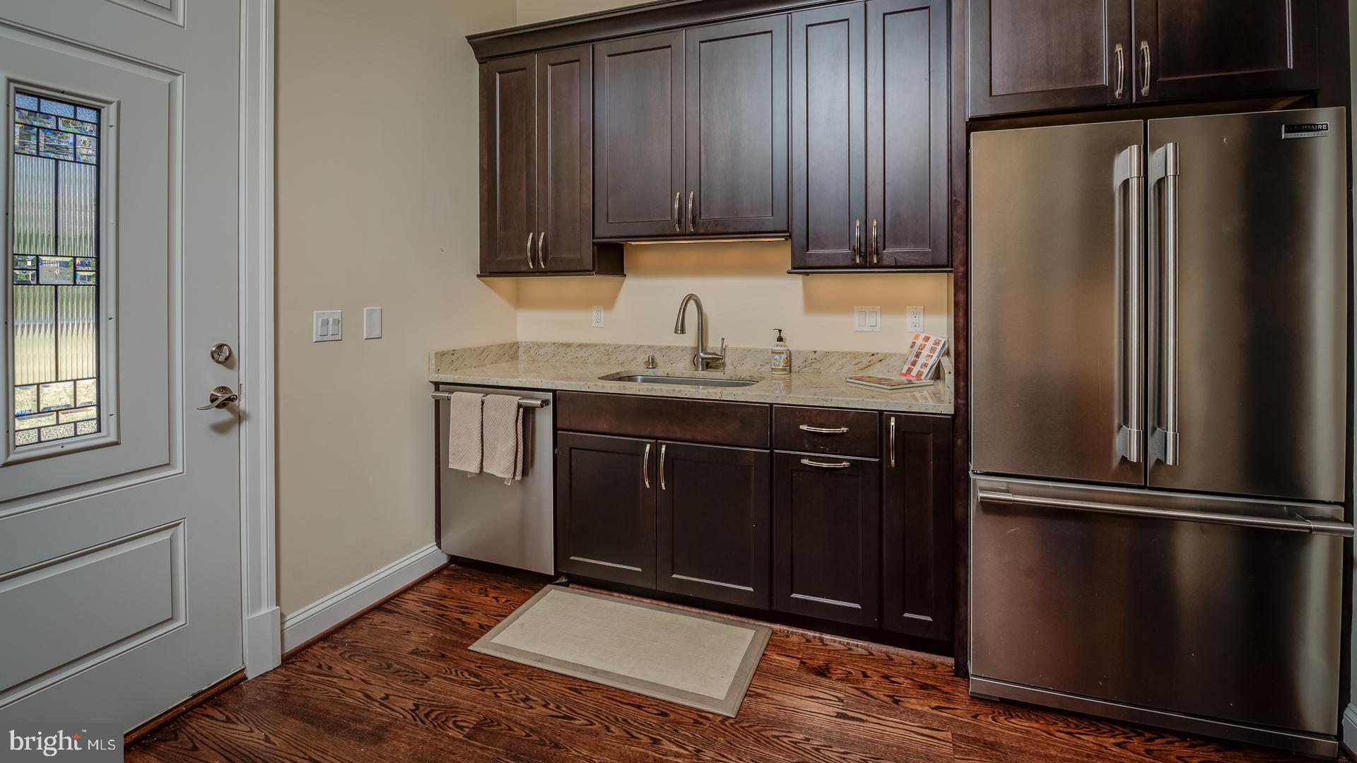 WOODSIDE ESTATES - Residential