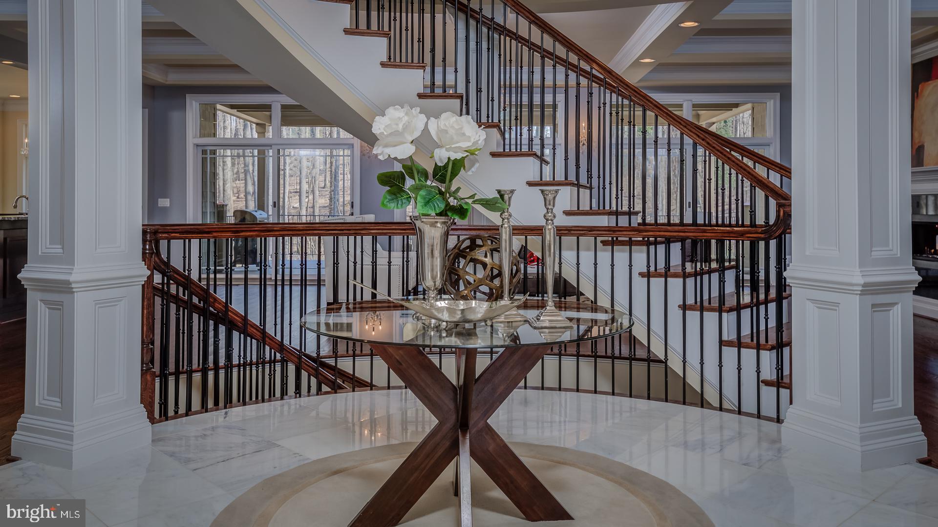 WOODSIDE ESTATES - Residential