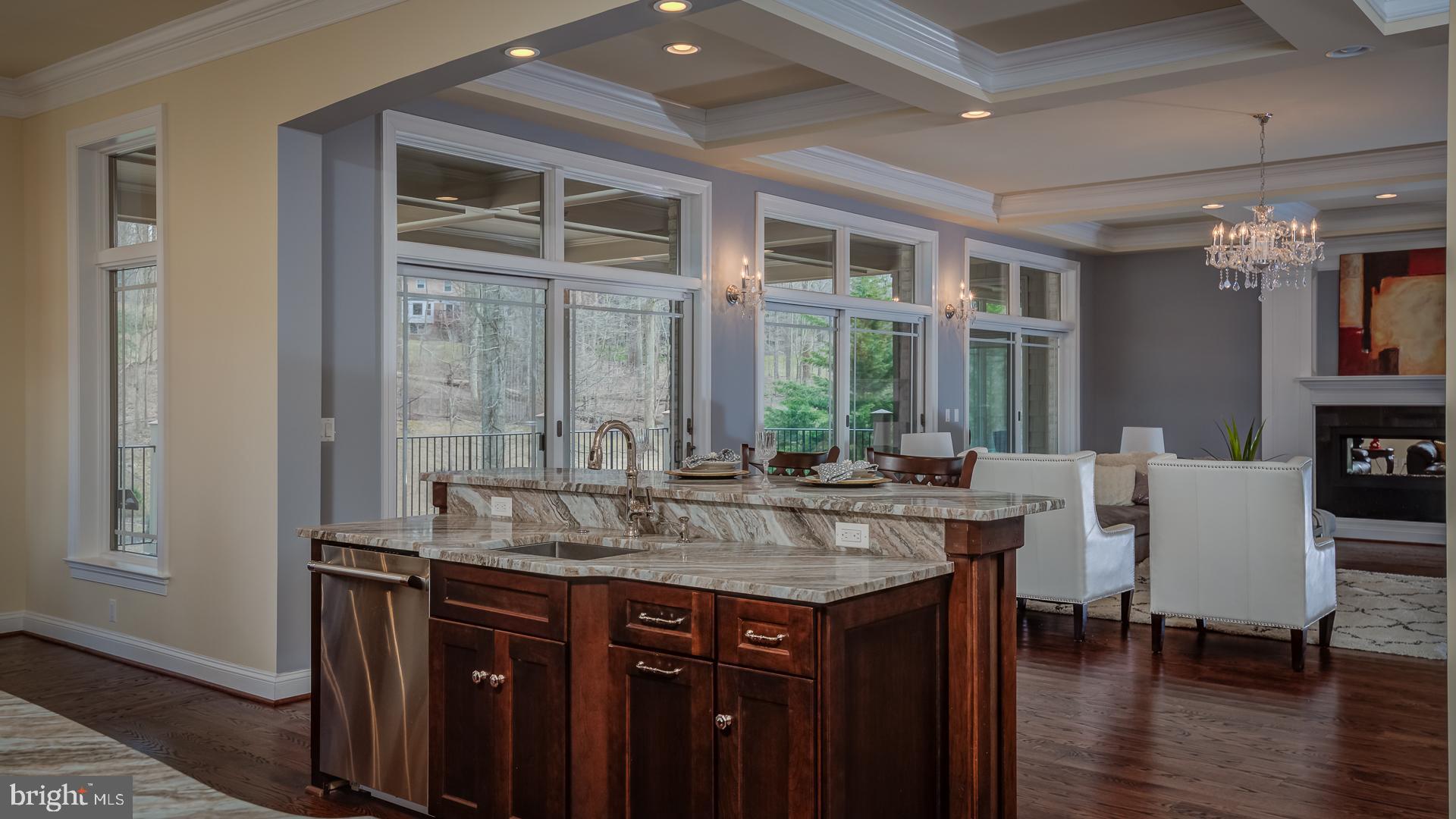 WOODSIDE ESTATES - Residential