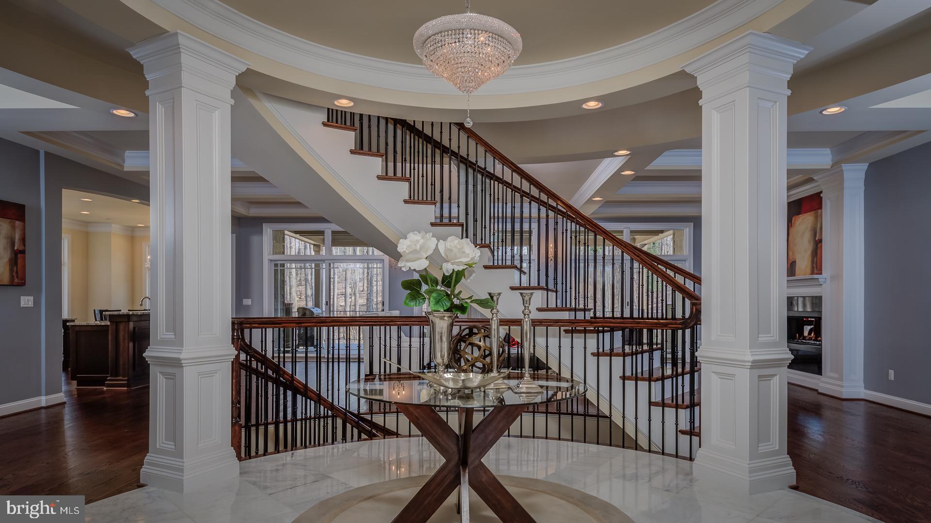 WOODSIDE ESTATES - Residential