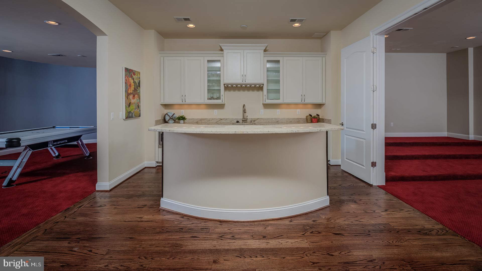 WOODSIDE ESTATES - Residential